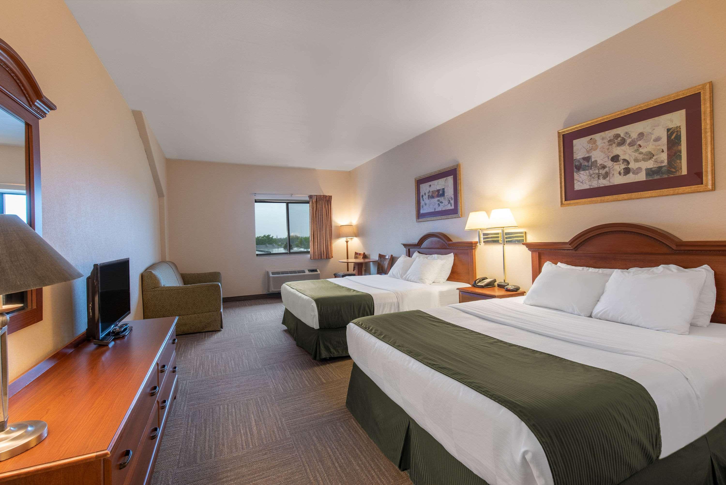 Days Inn Mitchell — photo 4