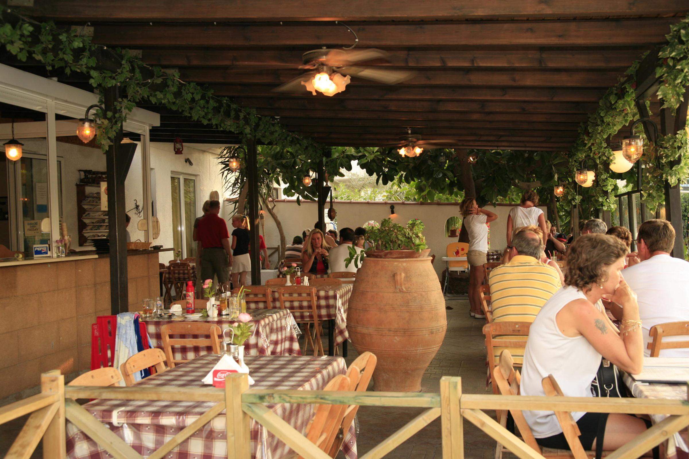 Kassandra Family ApartHotel — photo 5