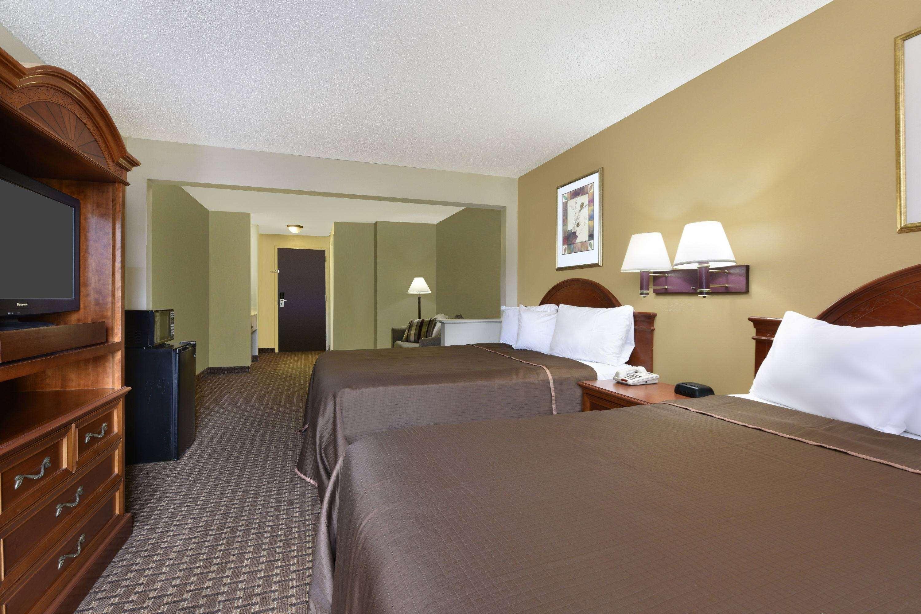 Howard Johnson Inn & Suites Allentown/Dorney — photo 5