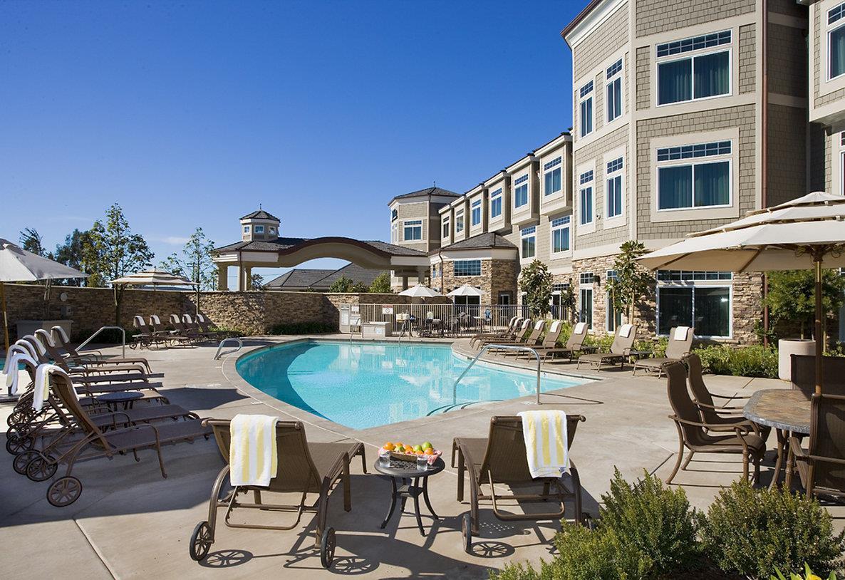 West Inn and Suites — photo 4