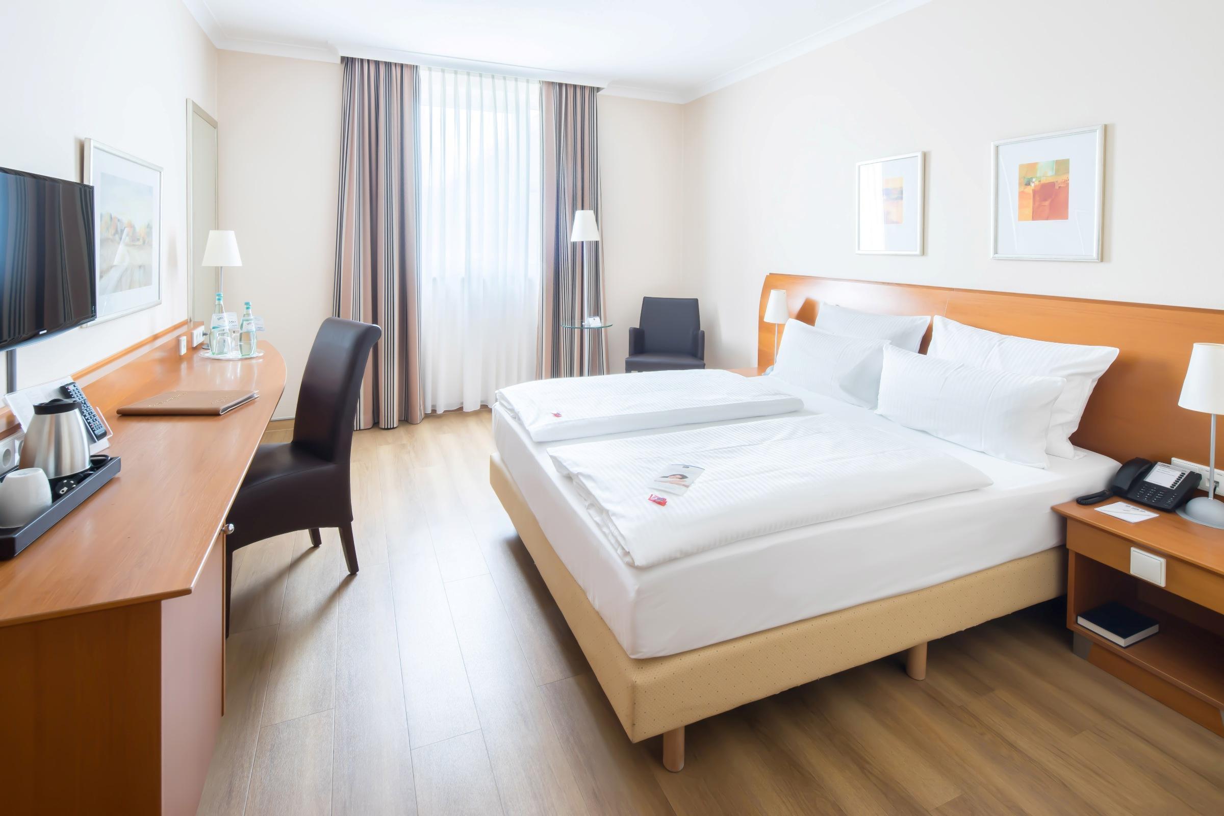PhiLeRo Hotel Köln — photo 4