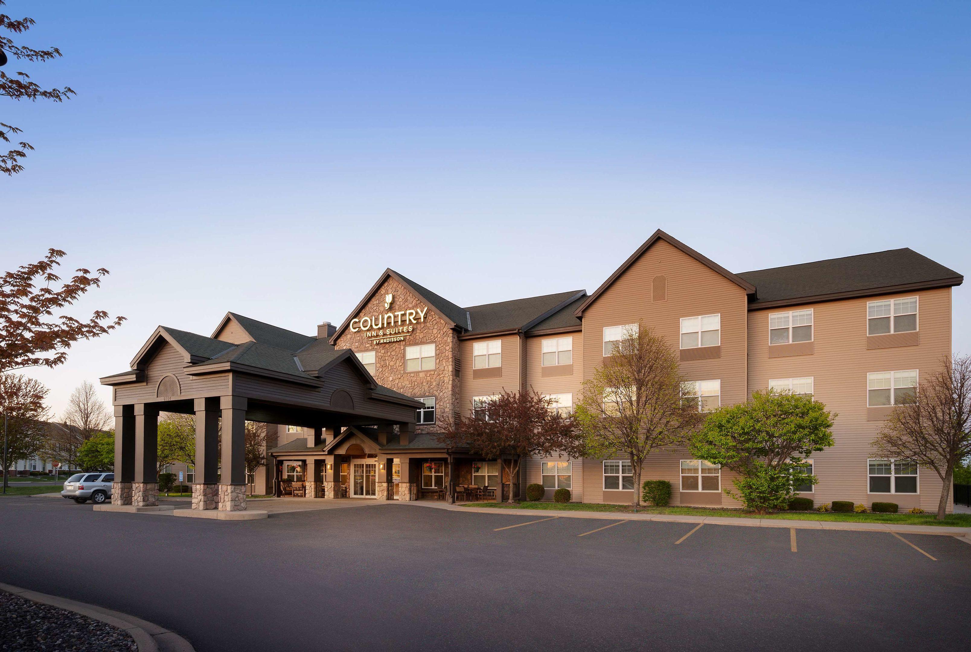 Country Inn & Suites by Radisson, Albertville, MN — photo 3
