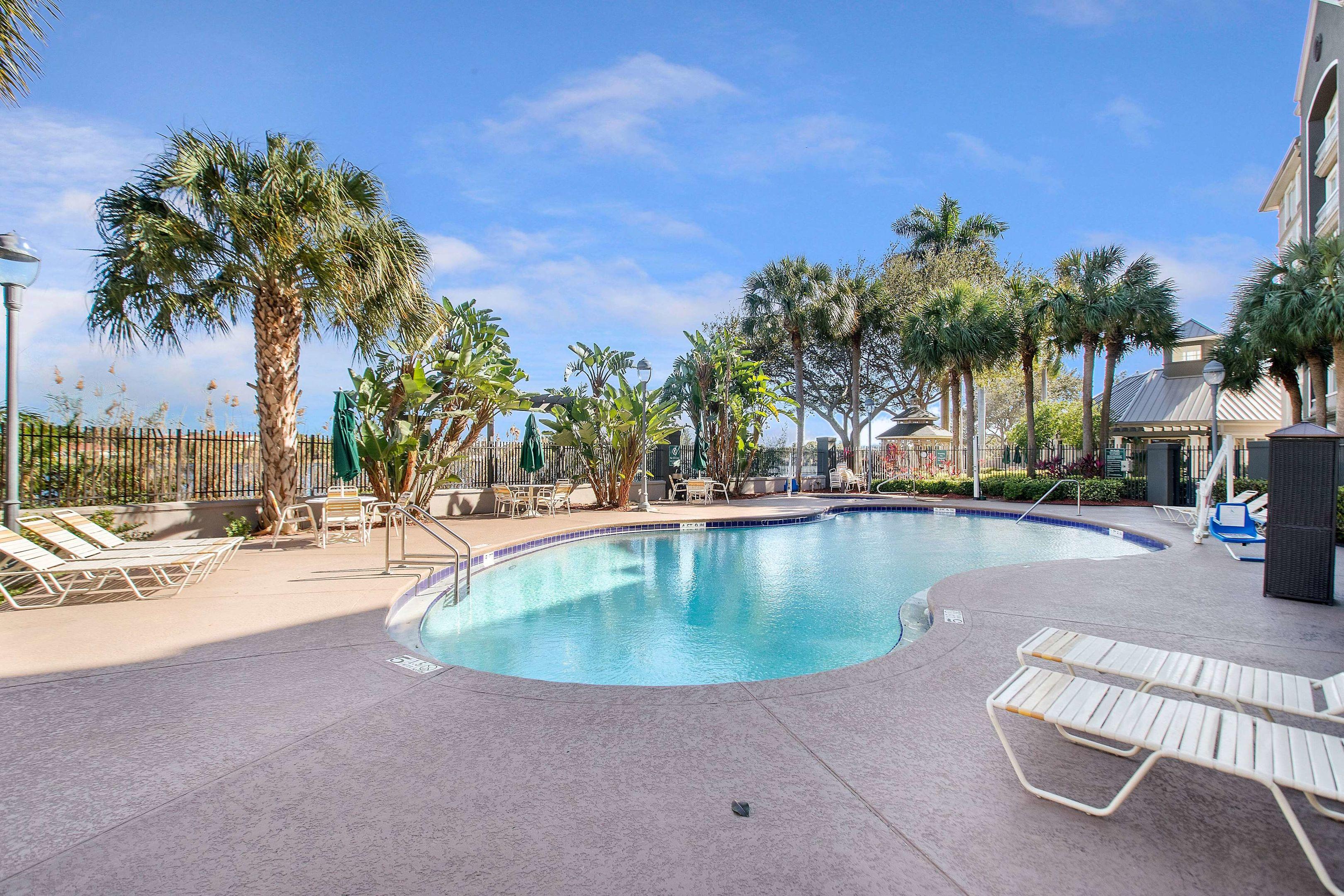 La Quinta Inn & Suites Ft. Lauderdale Airport — photo 5