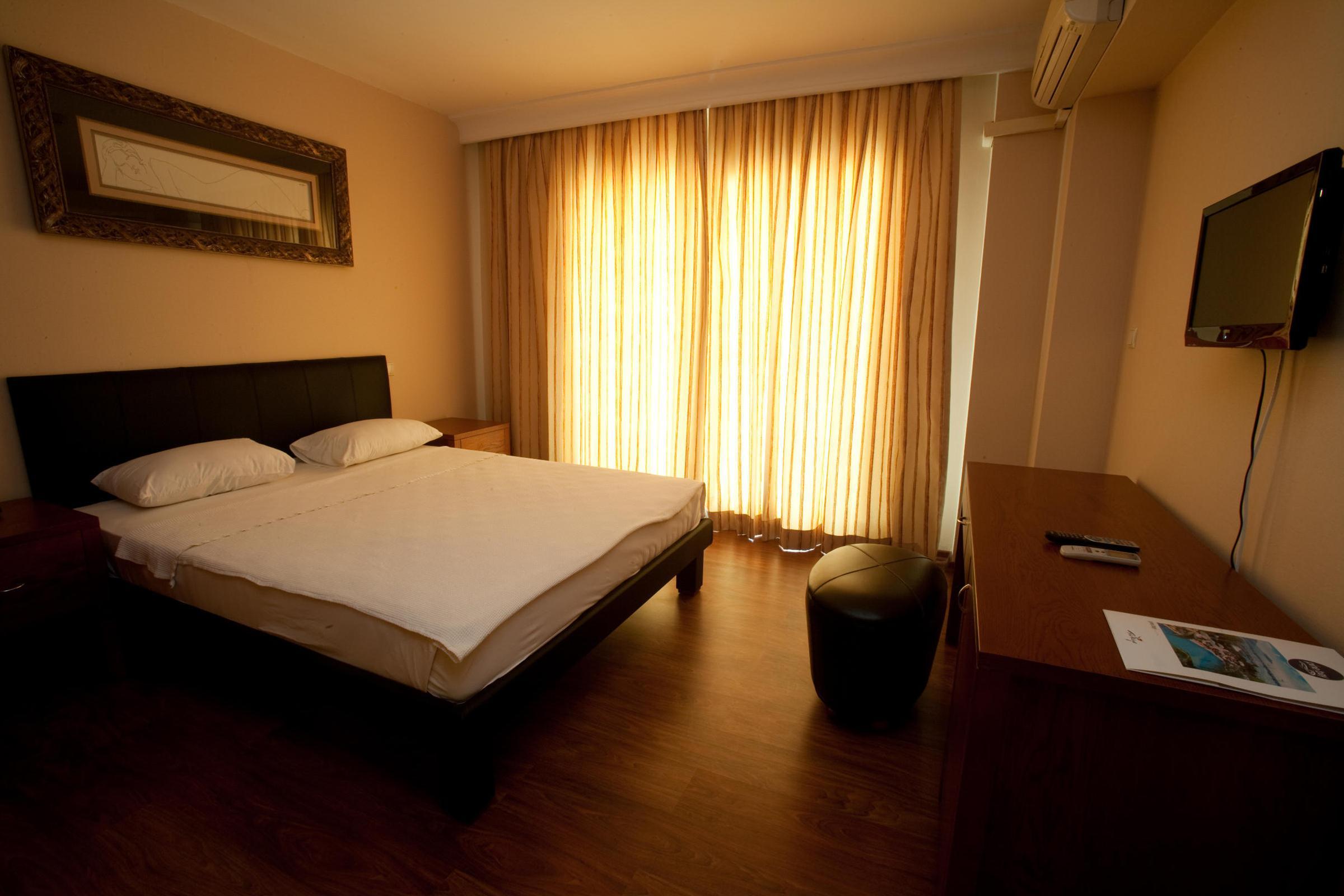 Marina Hotel & Suites — photo 5