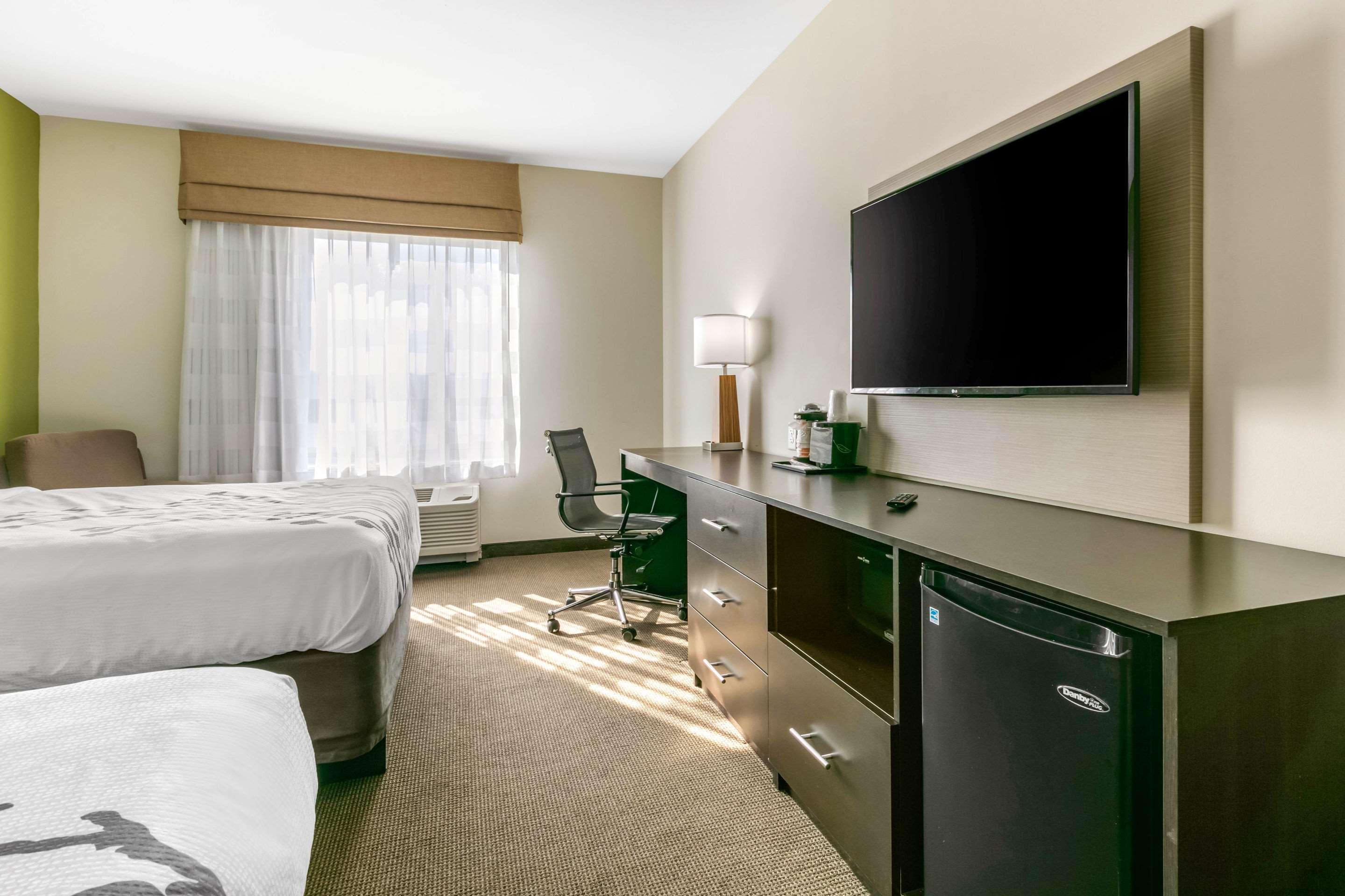 Sleep Inn & Suites — photo 4