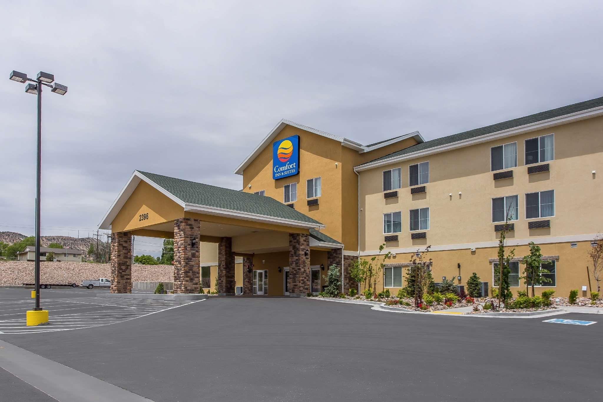 Comfort Inn & Suites — photo 3