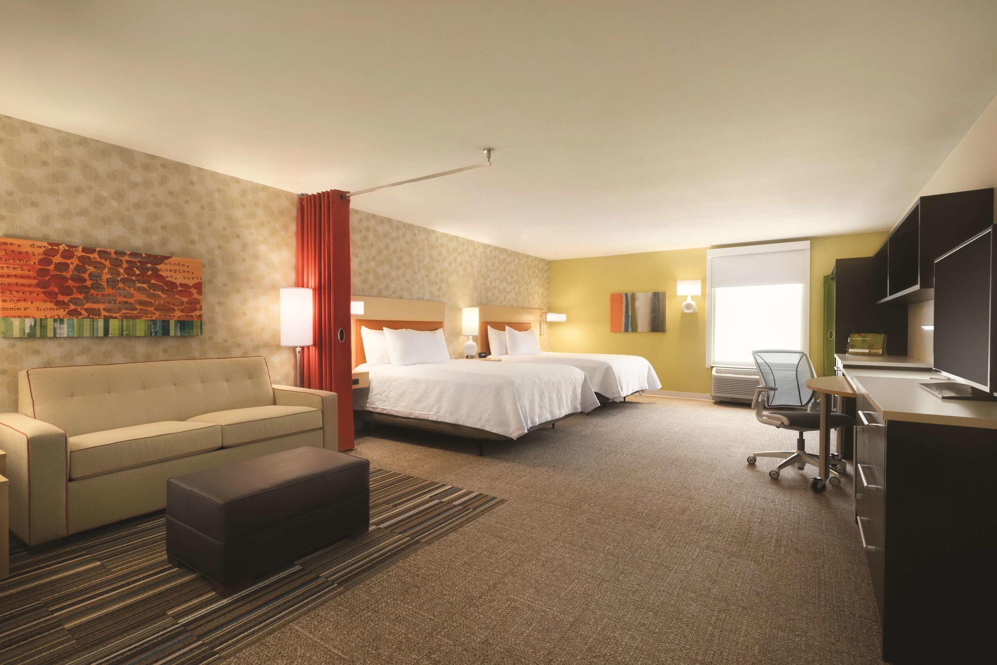 Home2 Suites by Hilton Iowa City Coralville — photo 4