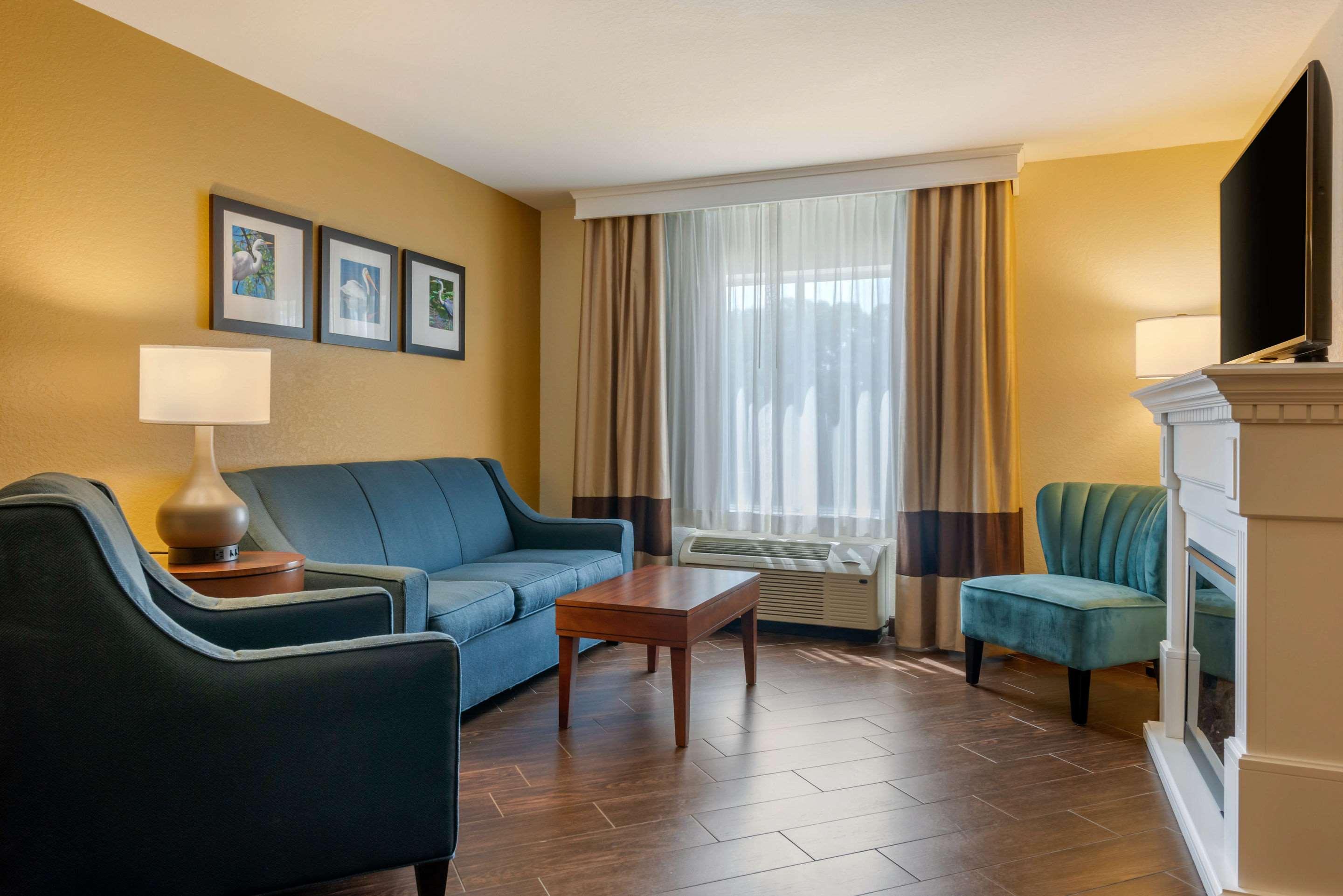 Comfort Suites The Villages — photo 4