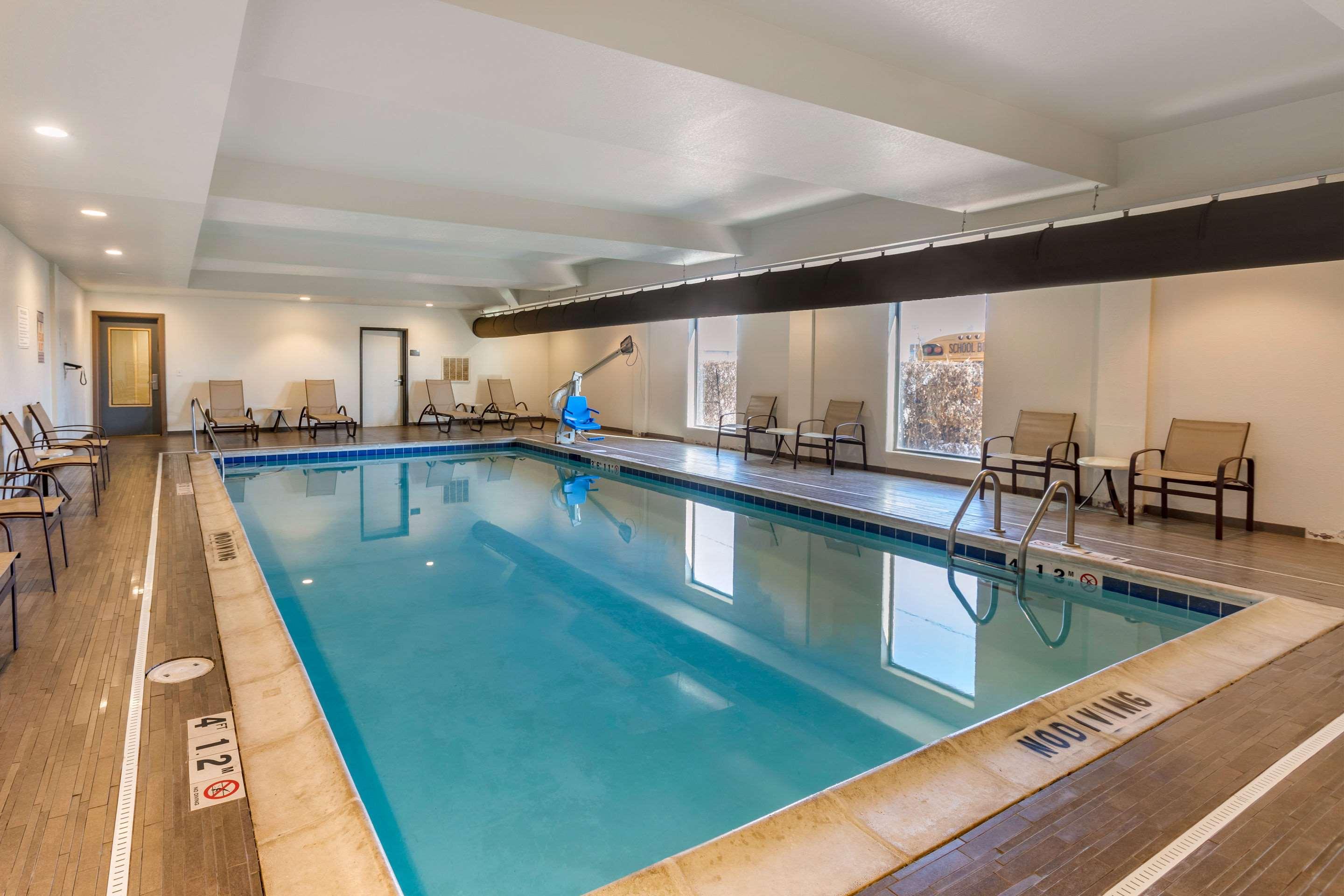 Comfort Suites Near Denver Downtown — photo 4