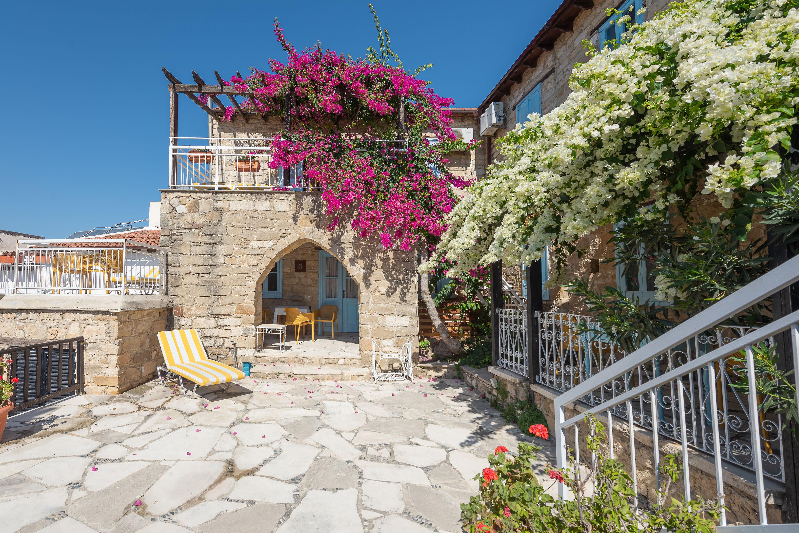 Houses in Tochni — photo 3