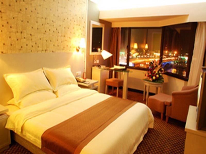 Universal Guilin Hotel