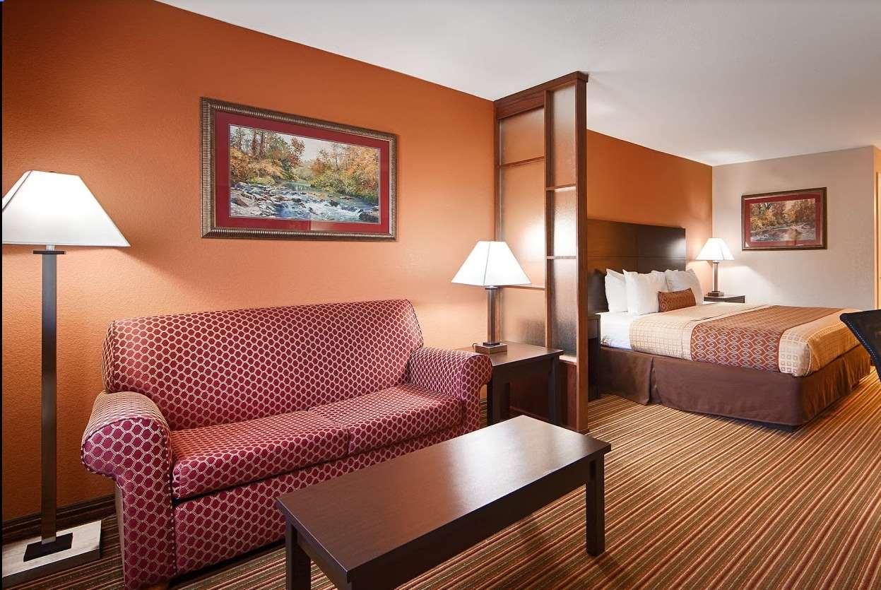 Days Inn by Wyndham Little Rock South — photo 3