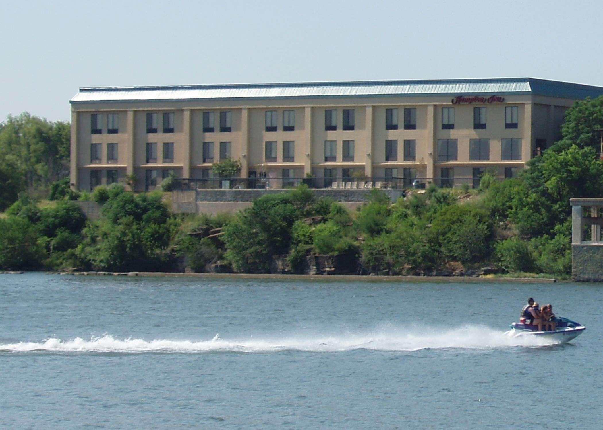 Hampton Inn Marble Falls-On The Lake — photo 3
