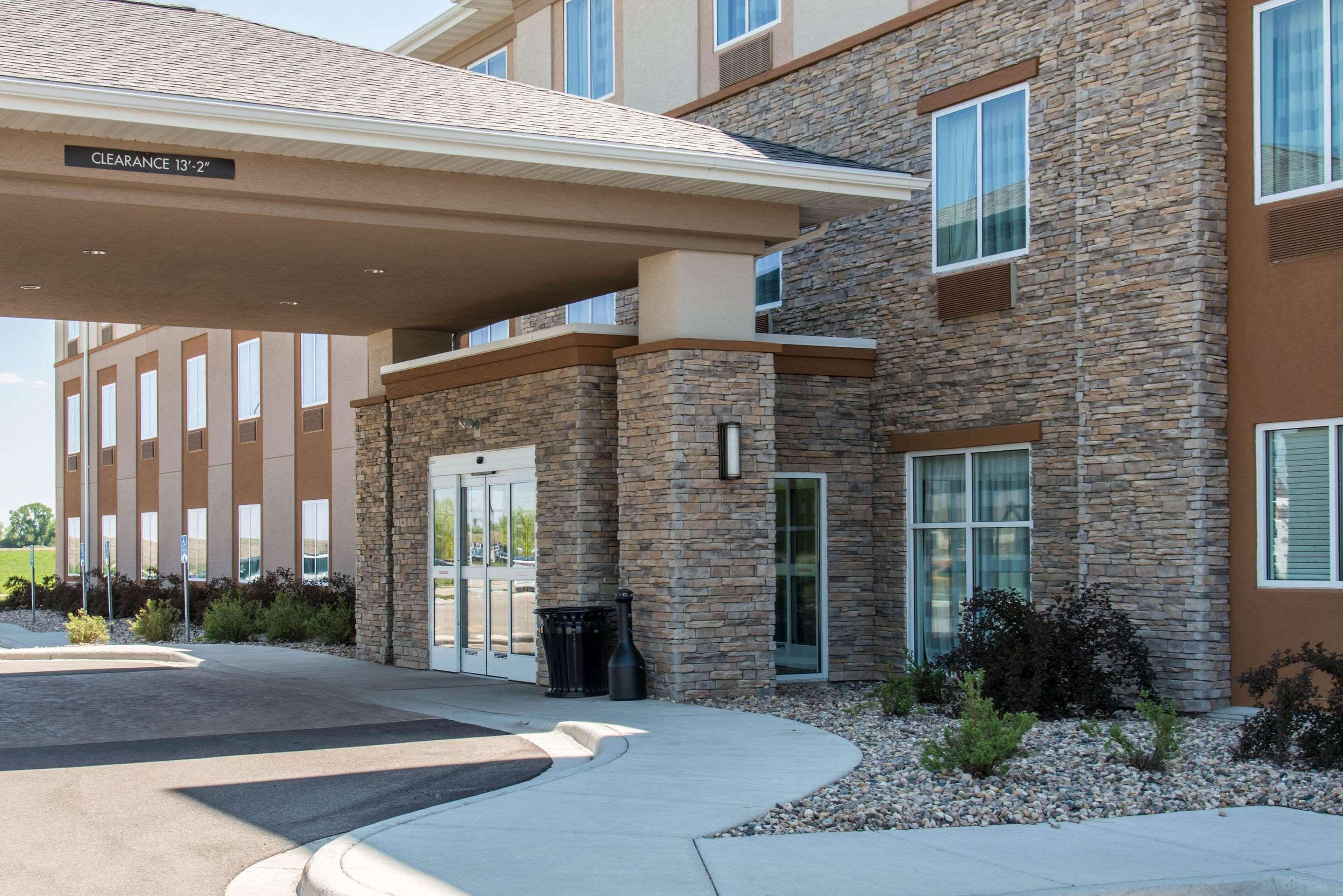 Sleep Inn & Suites — photo 4