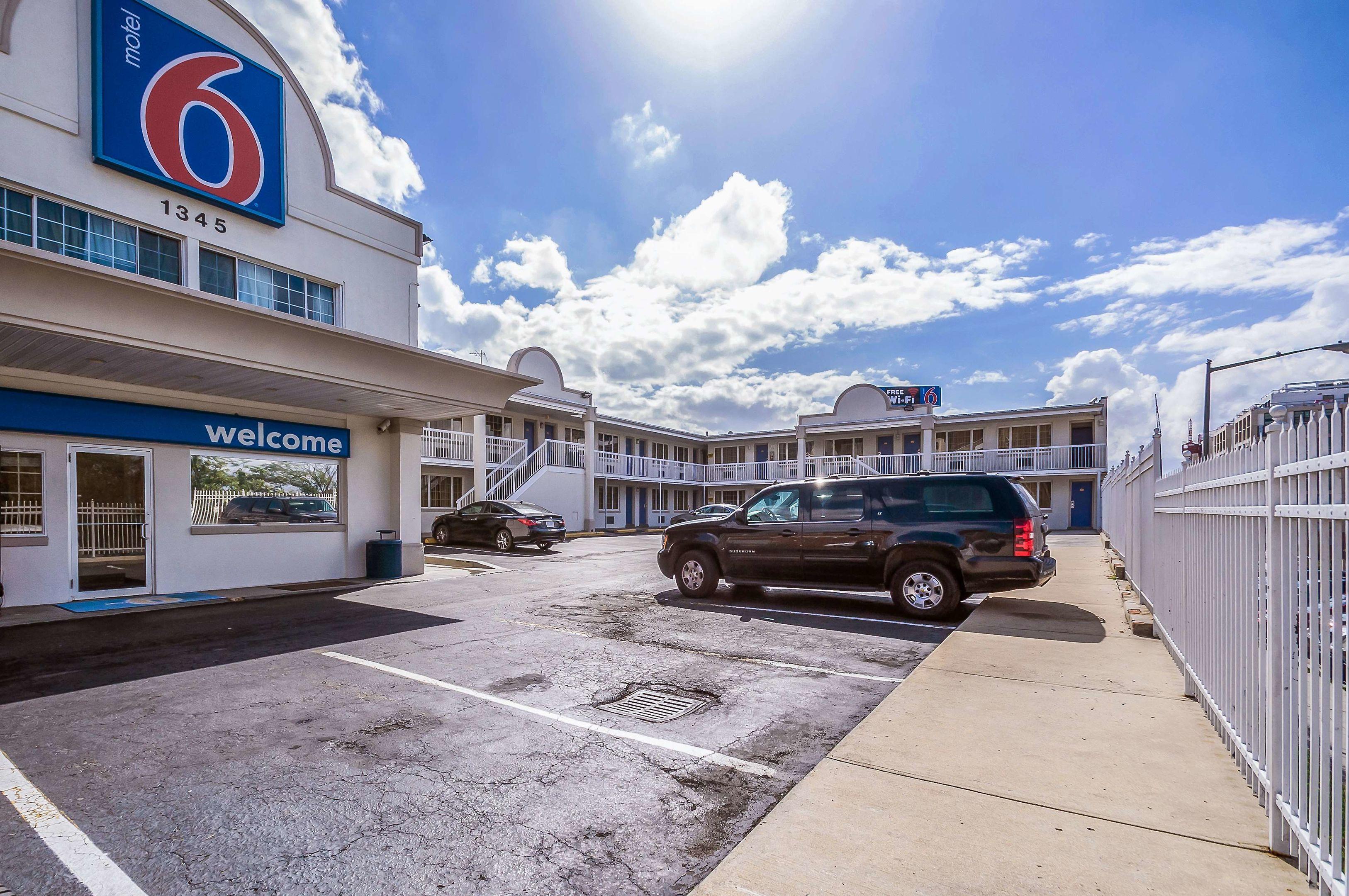 Motel 6 Washington DC Convention Center — photo 4