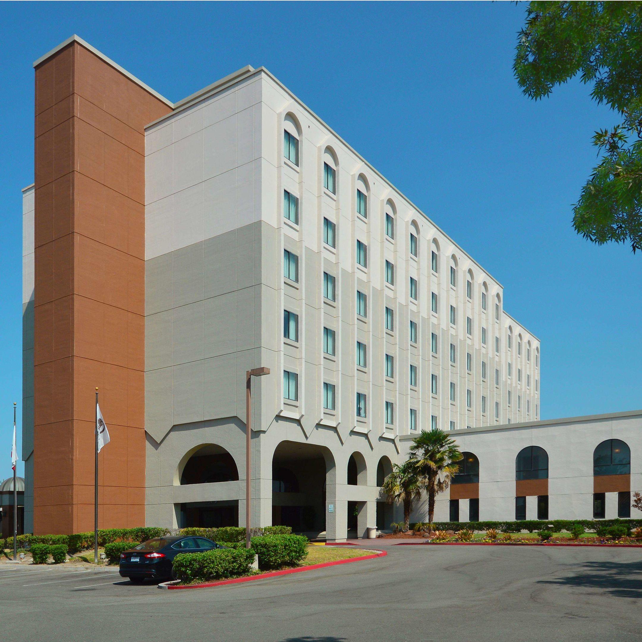 DoubleTree by Hilton Hotel Newark - Fremont — photo 4