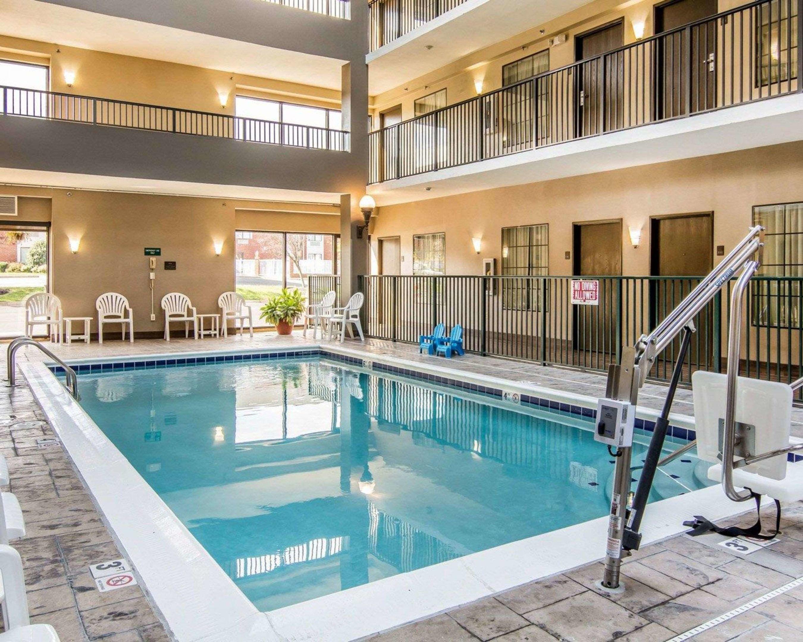 Comfort Suites Fredericksburg South — photo 4