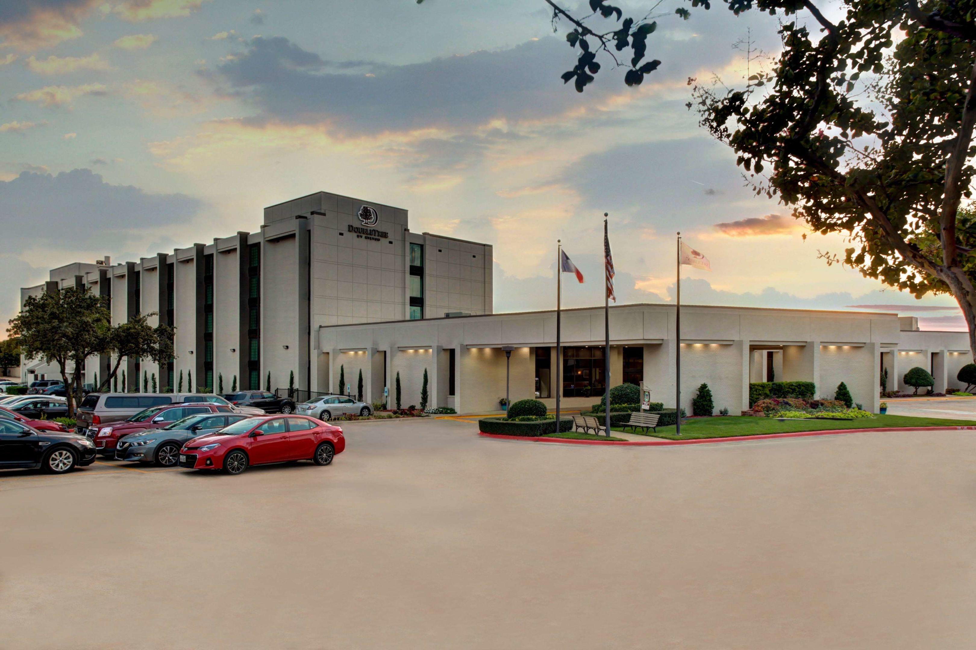 DoubleTree by Hilton Hotel Arlington DFW South — photo 3