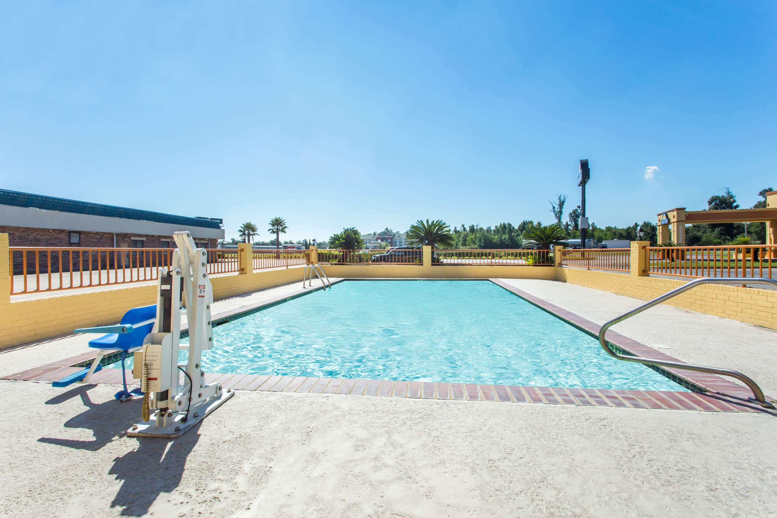 Days Inn Orange — photo 3