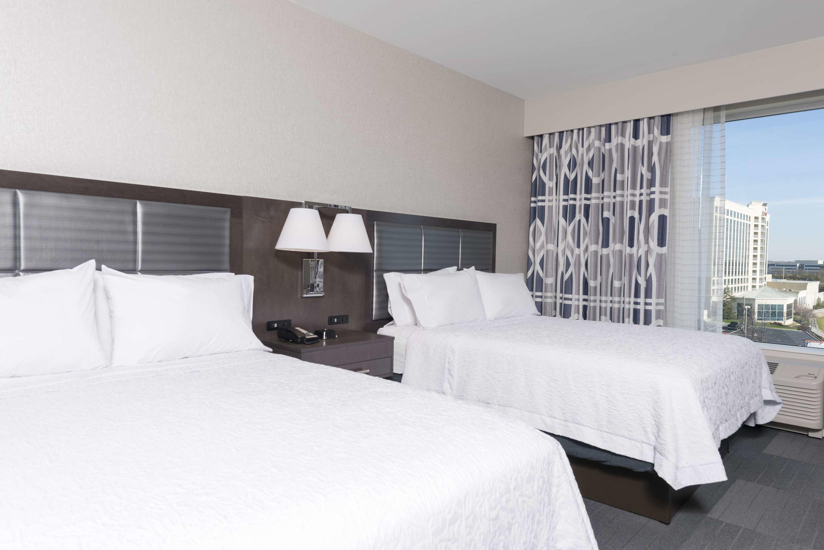 Hampton Inn & Suites Indianapolis-Keystone — photo 4