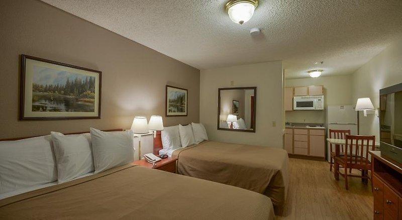 InTown Suites Greenspoint — photo 4