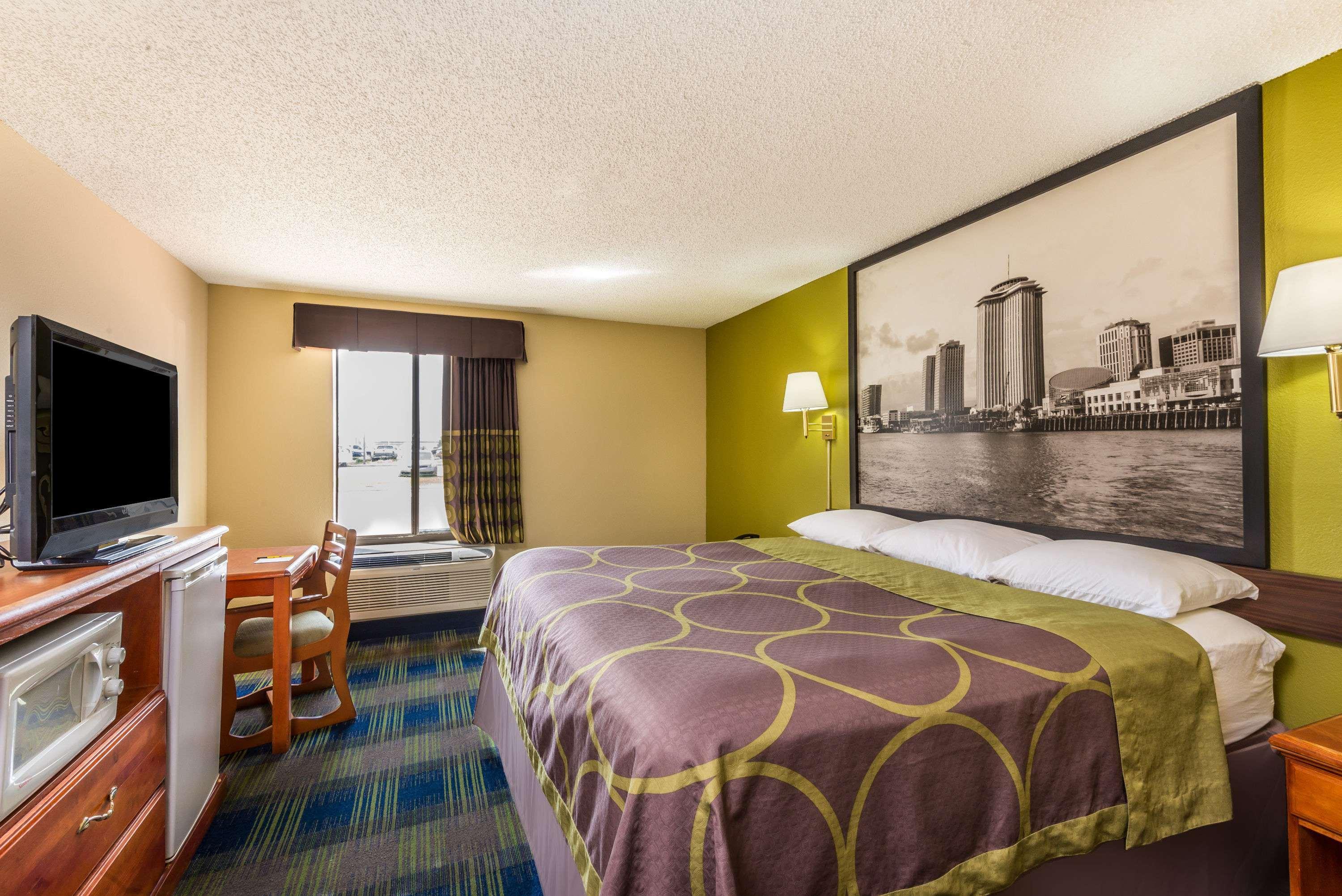 Super 8 by Wyndham Sulphur Lake Charles — photo 4