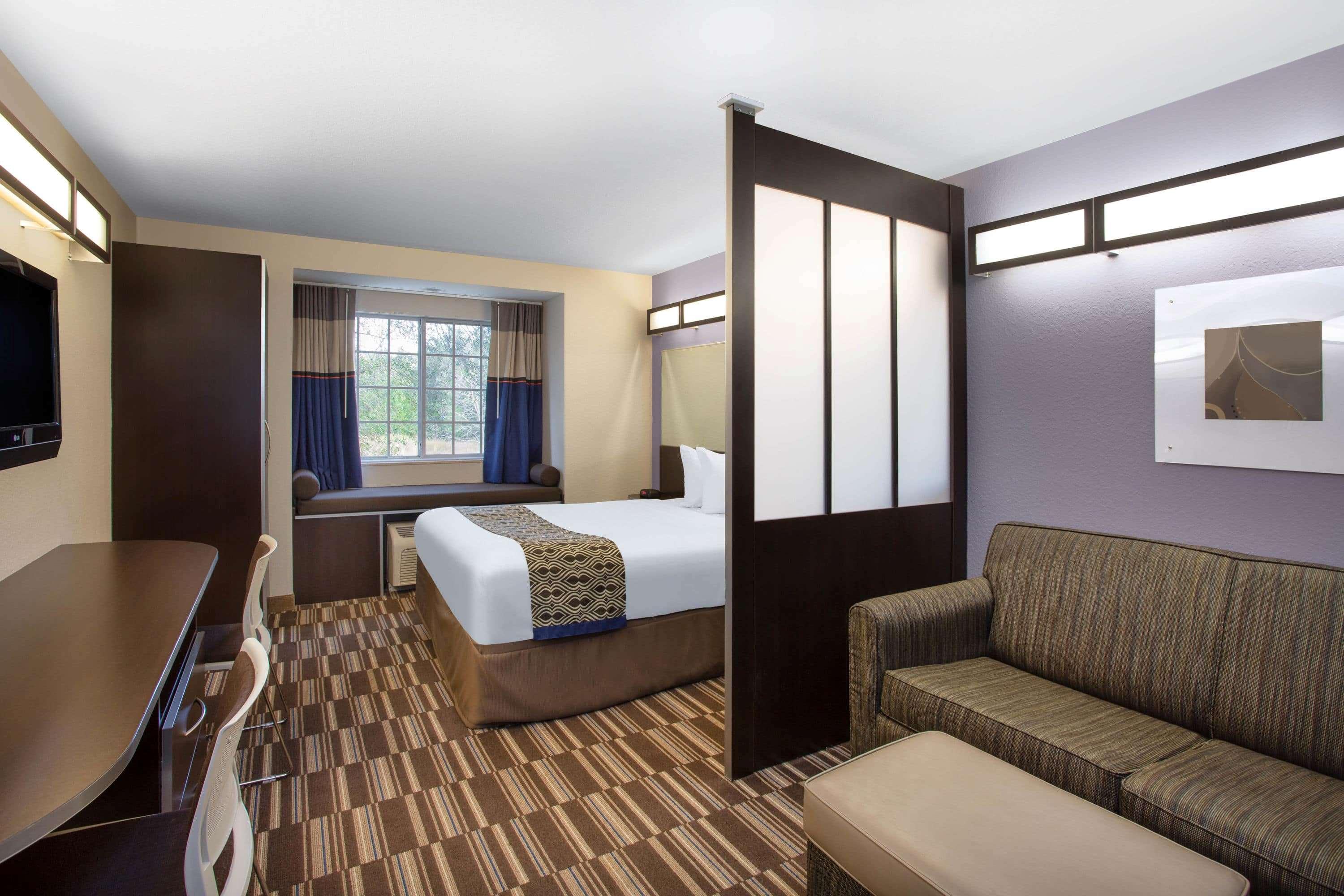 Microtel Inn & Suites by Wyndham Brooksville — photo 5