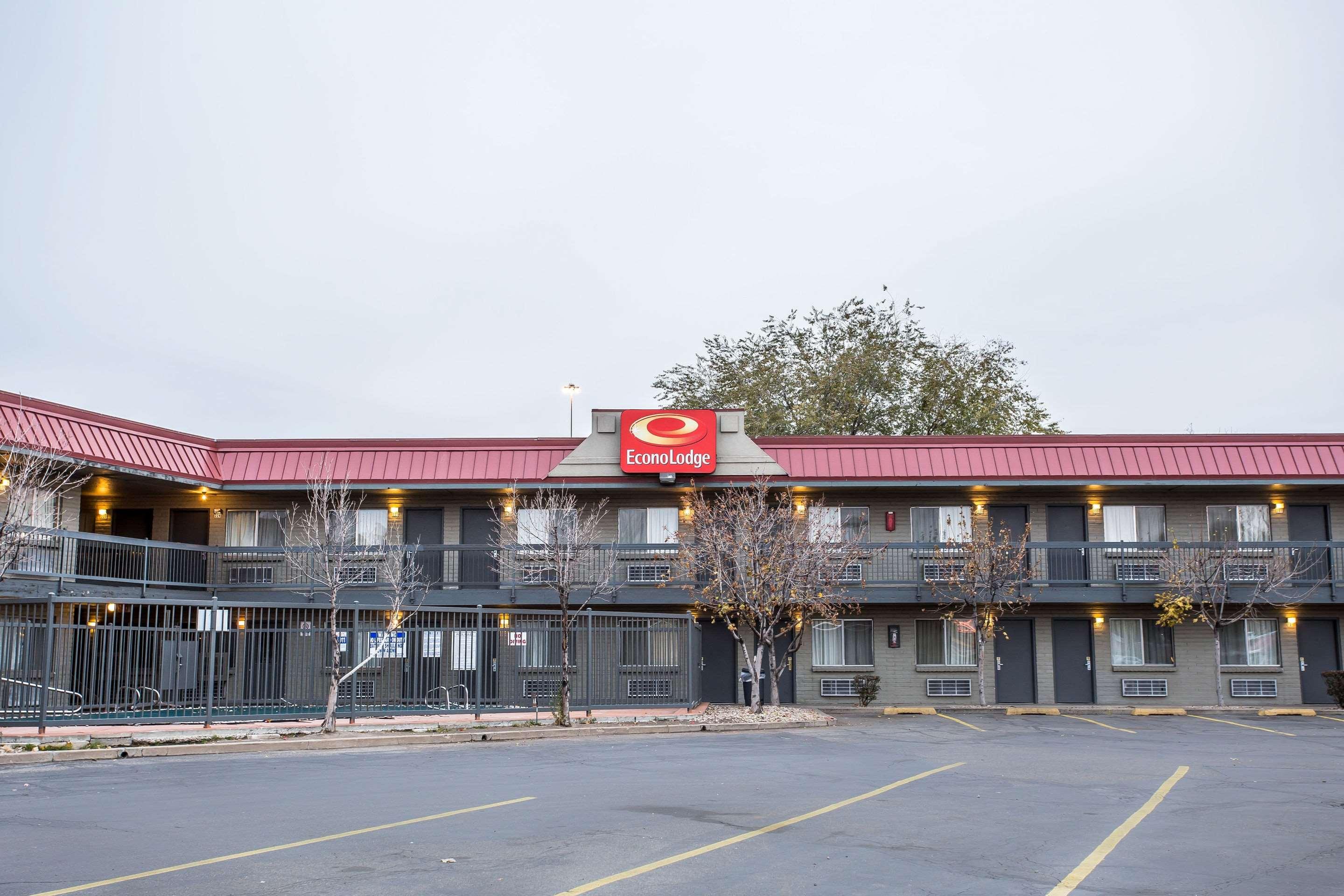 Econo Lodge Downtown — photo 4
