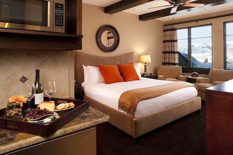 Lumiere Hotel — photo 4