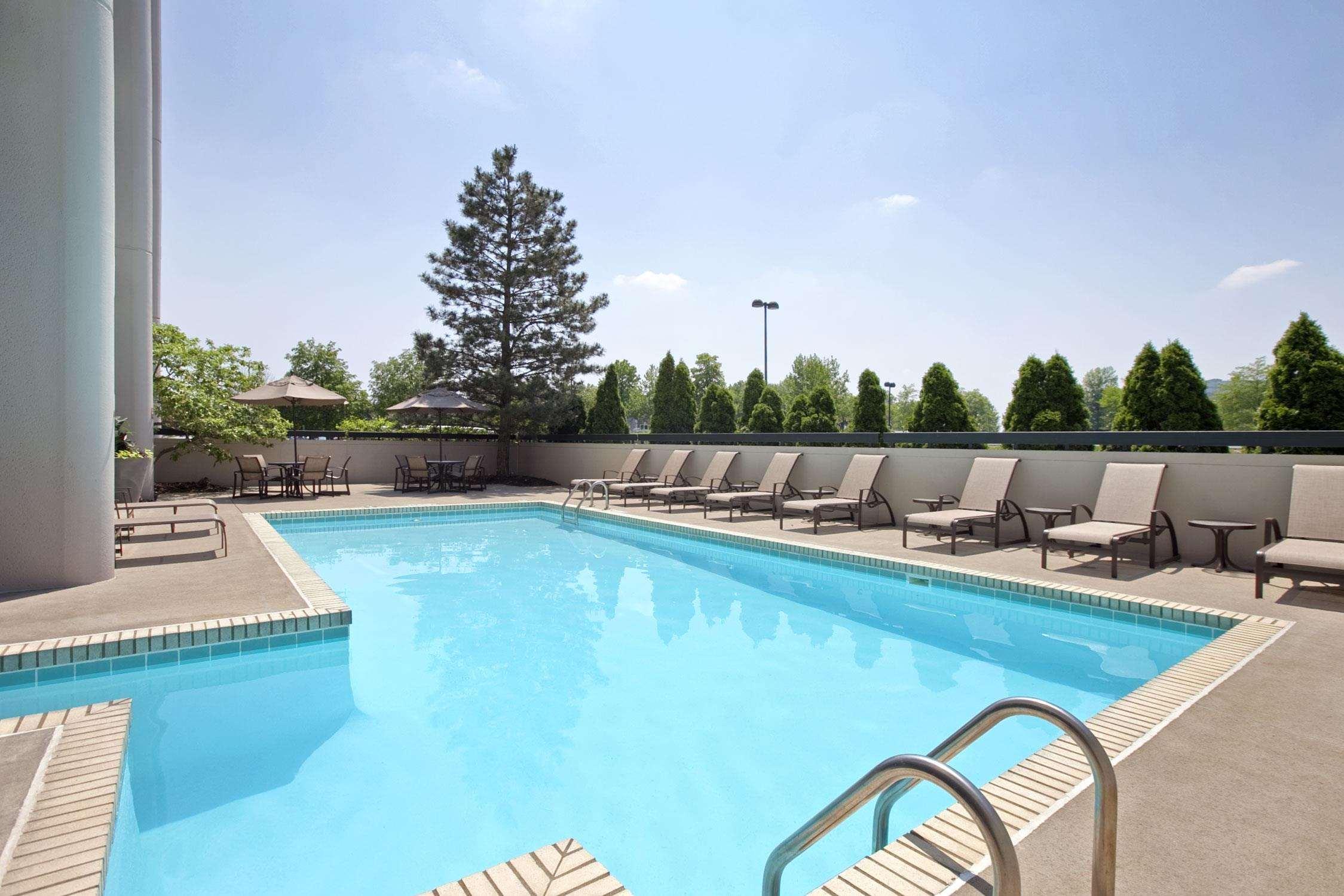 Embassy Suites Columbus — photo 5