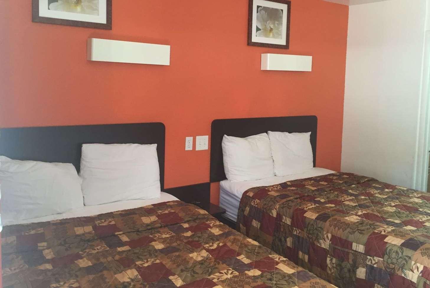 Travelodge by Wyndham Sacramento Convention Center — photo 4