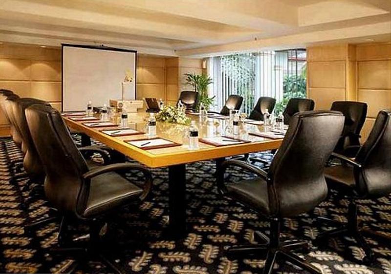 Holiday Inn Kuala Lumpur Glenmarie — photo 5