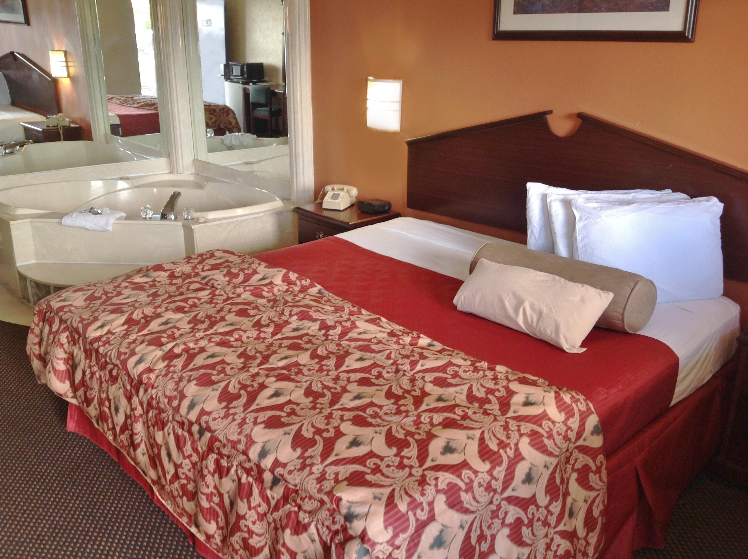 America's Best Inn - Warren / Detroit — photo 3