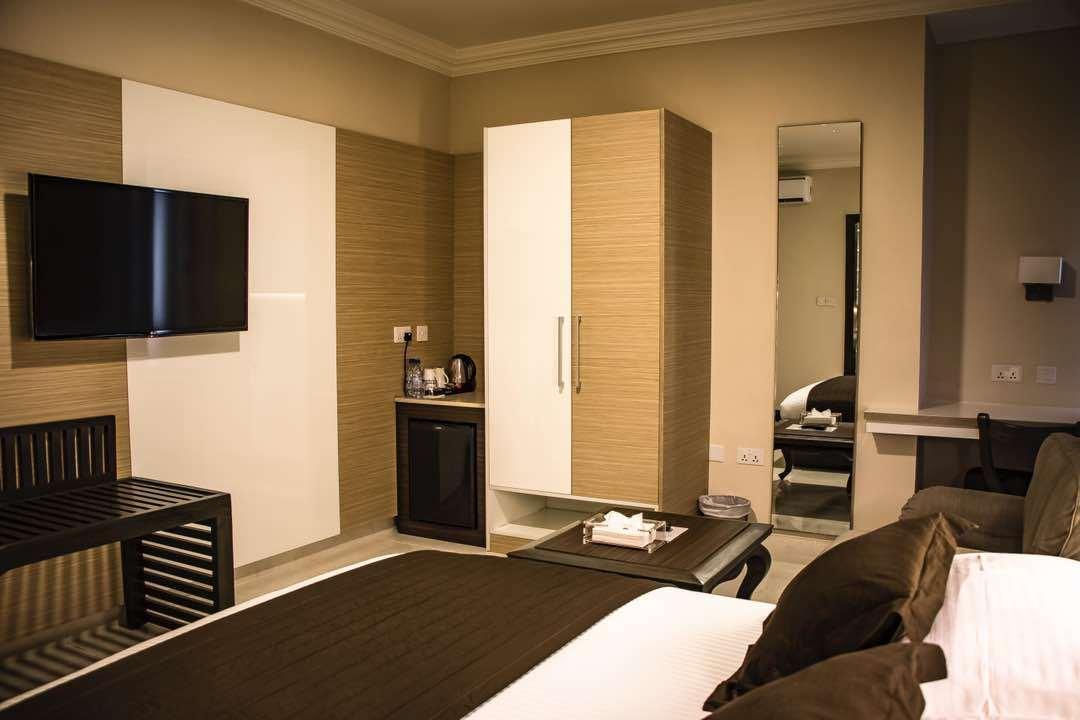 Home Suites Hotel — photo 5