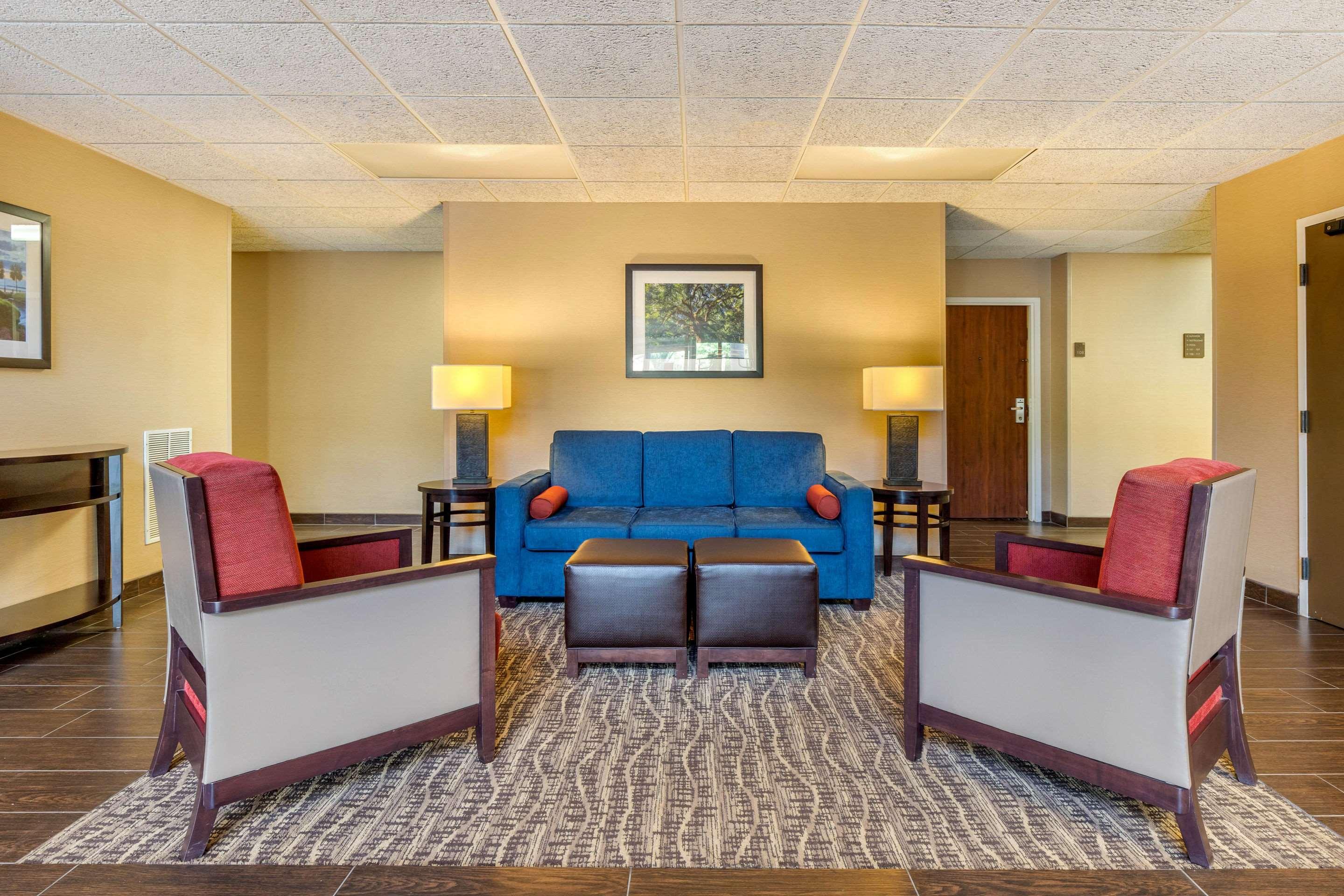 Comfort Suites Summerville — photo 4