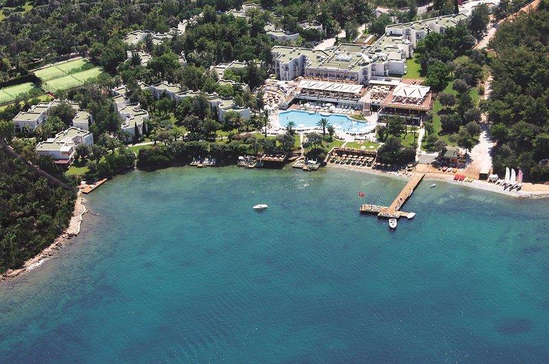 DoubleTree by Hilton Bodrum Isil Club Resort — photo 4