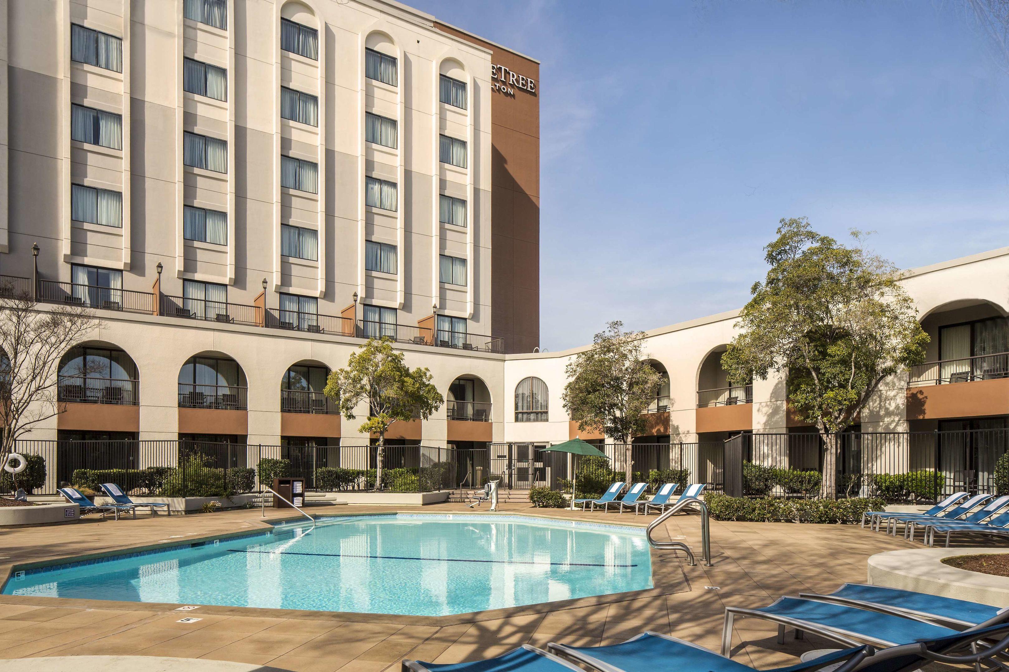 DoubleTree by Hilton Hotel Newark - Fremont — photo 5