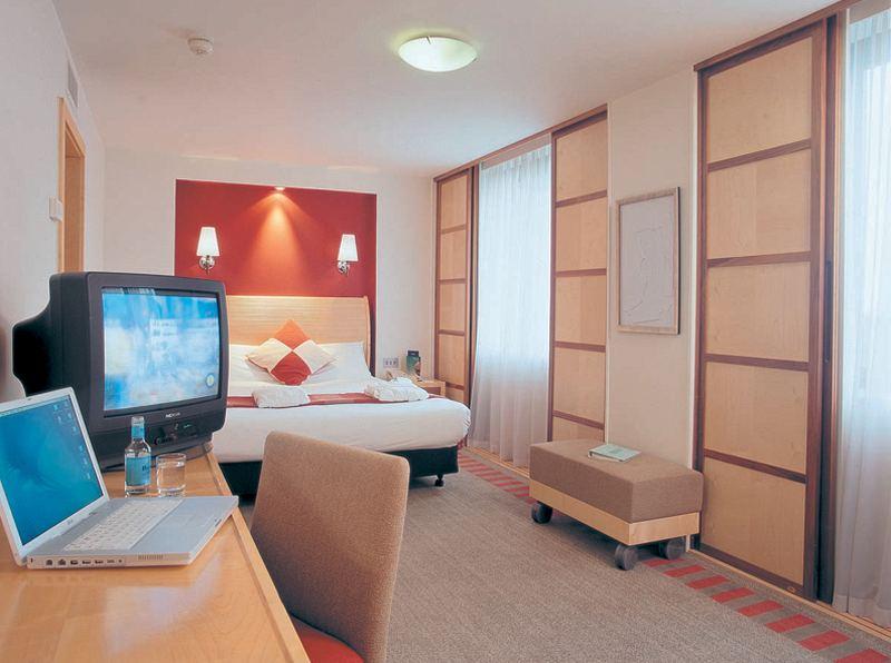 Britannia Nottingham Hotel — photo 4