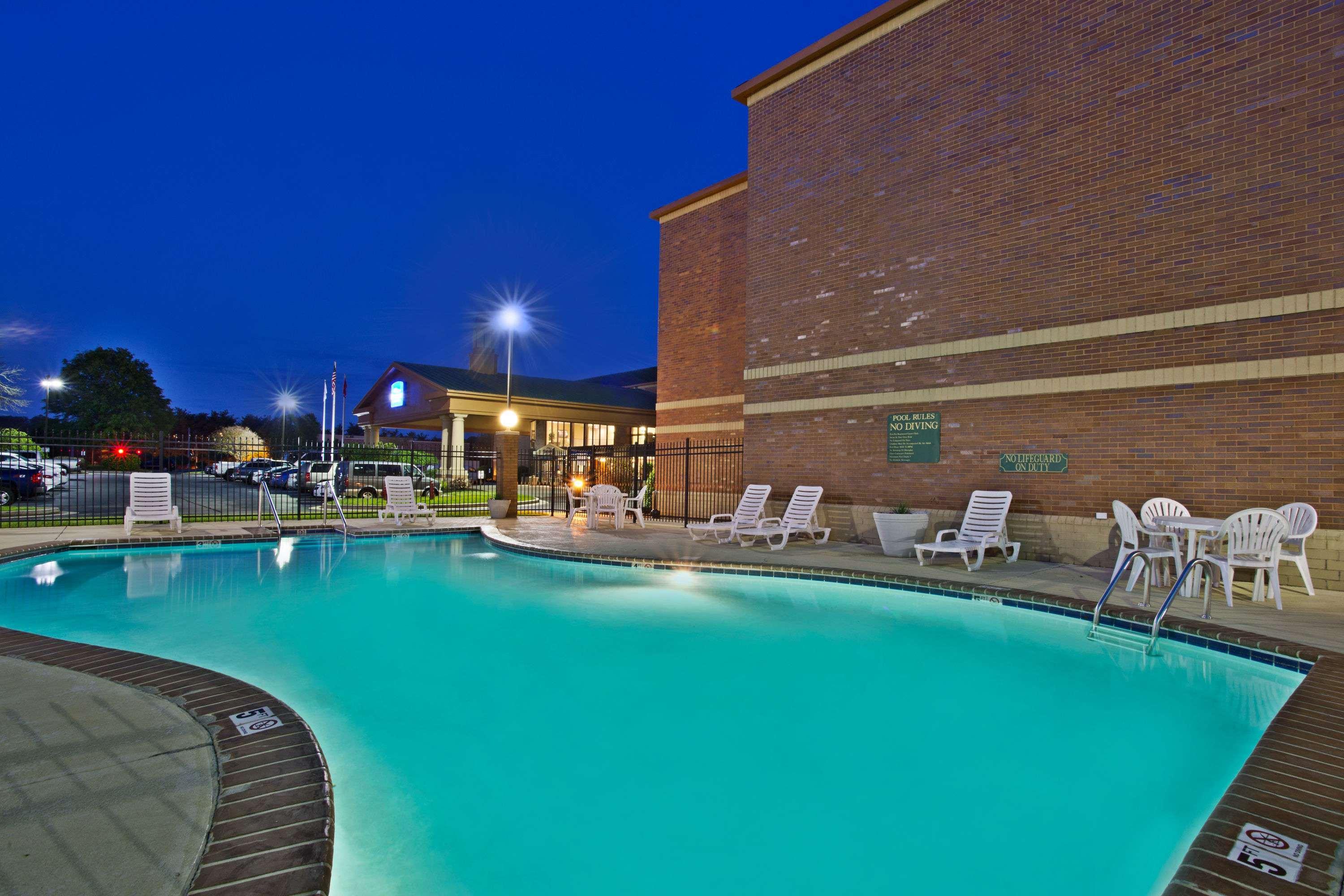 Baymont Inn & Suites Knoxville/Cedar Bluff — photo 4