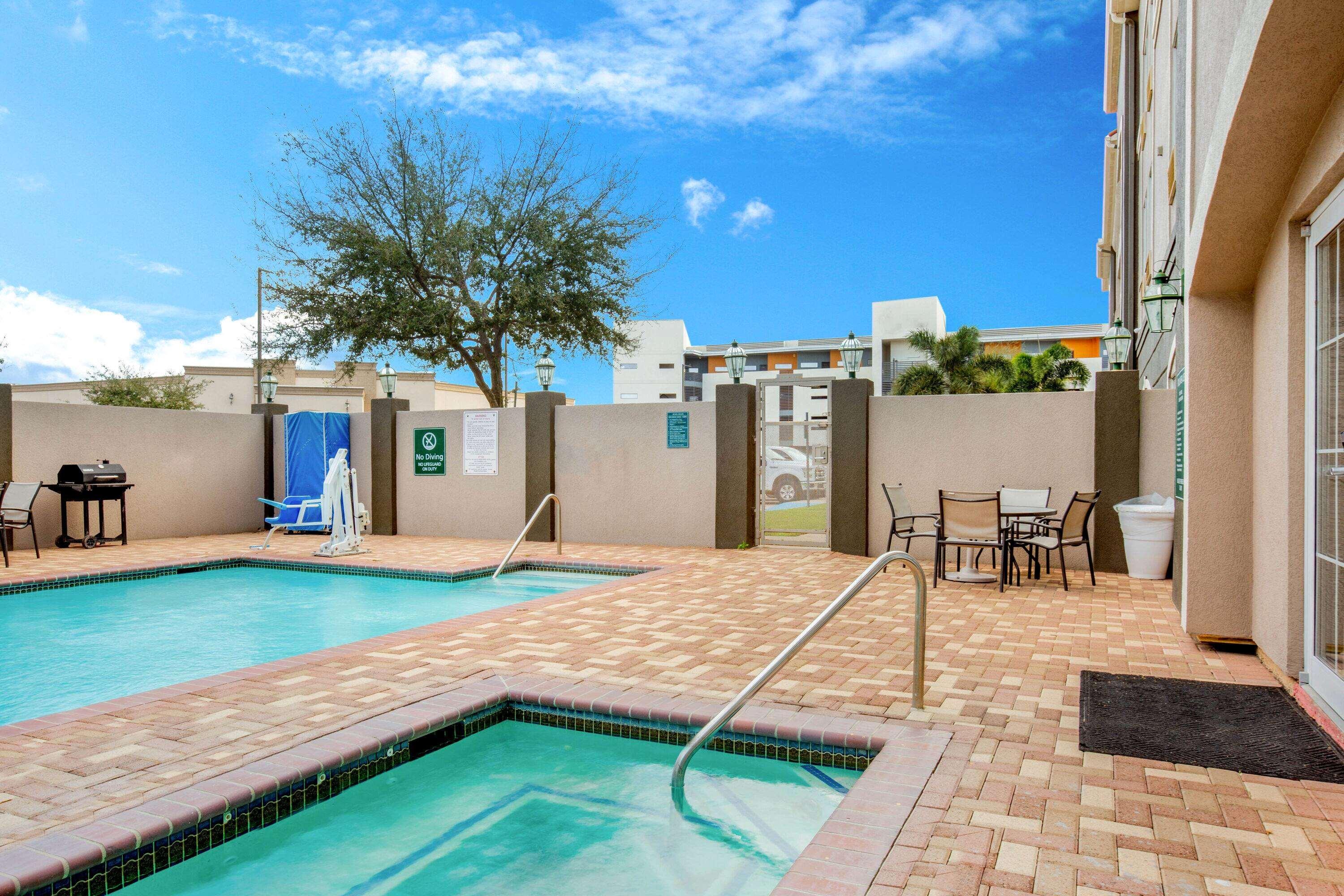 La Quinta Inn & Suites Mission at West McAllen — photo 5