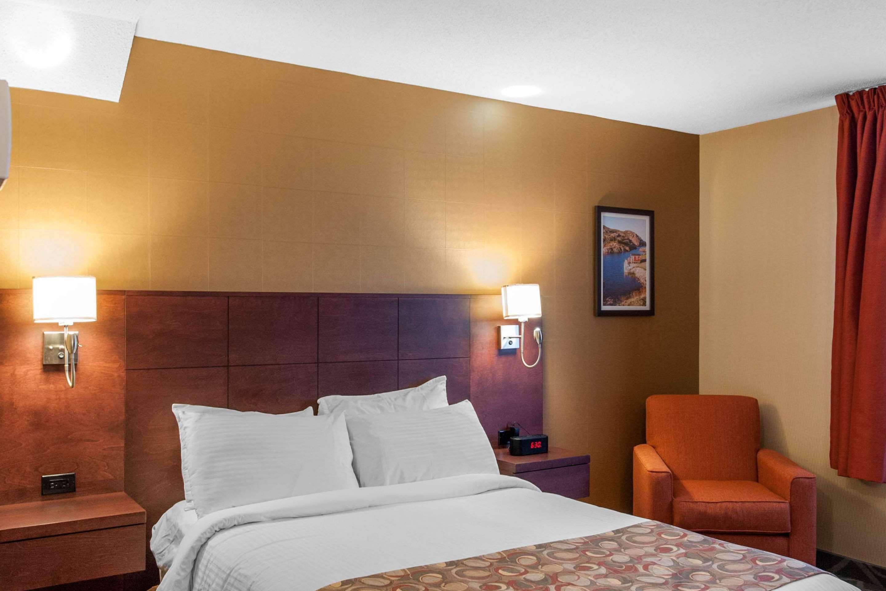 Quality Hotel & Suites — photo 5