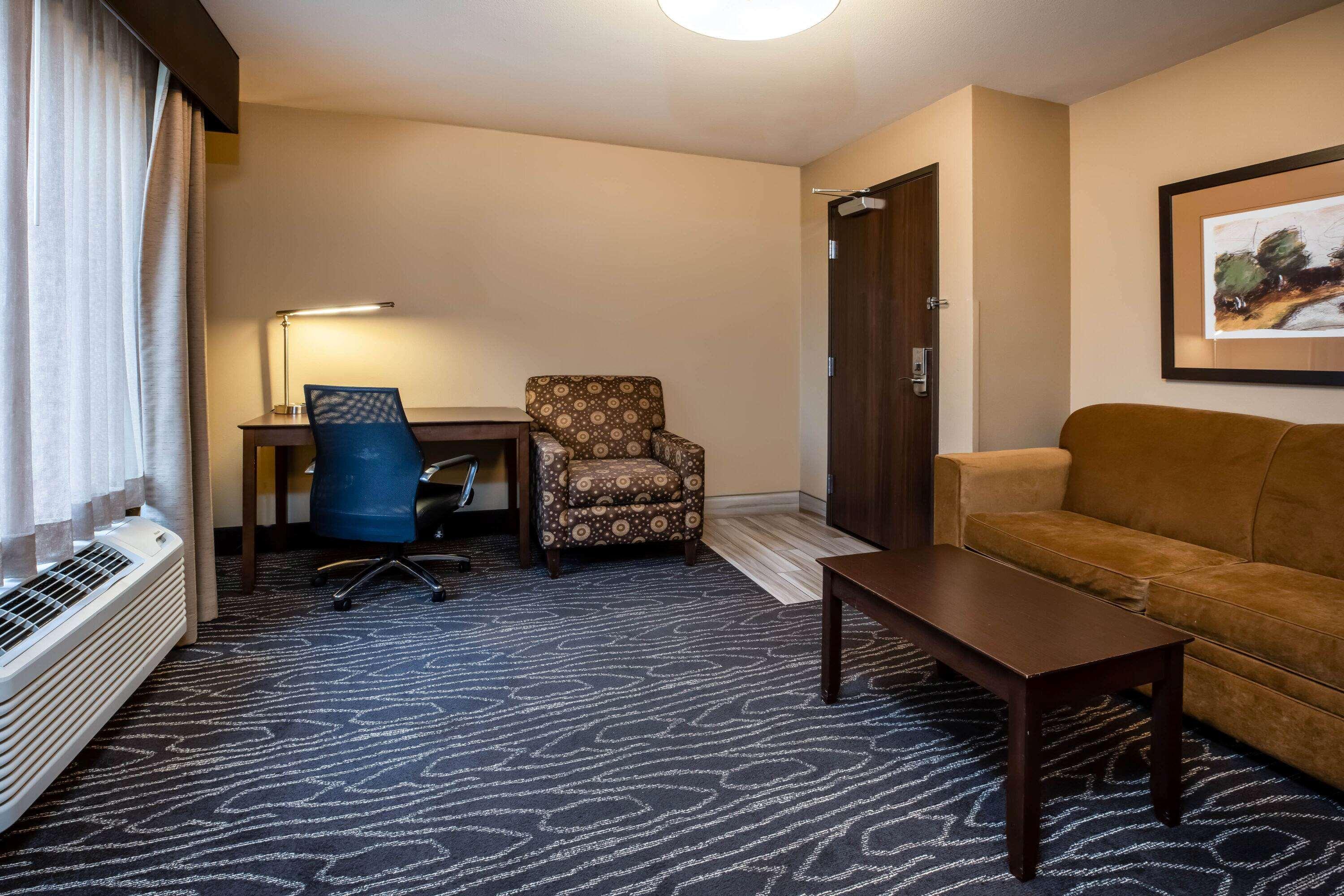 La Quinta Inn & Suites Eugene — photo 4