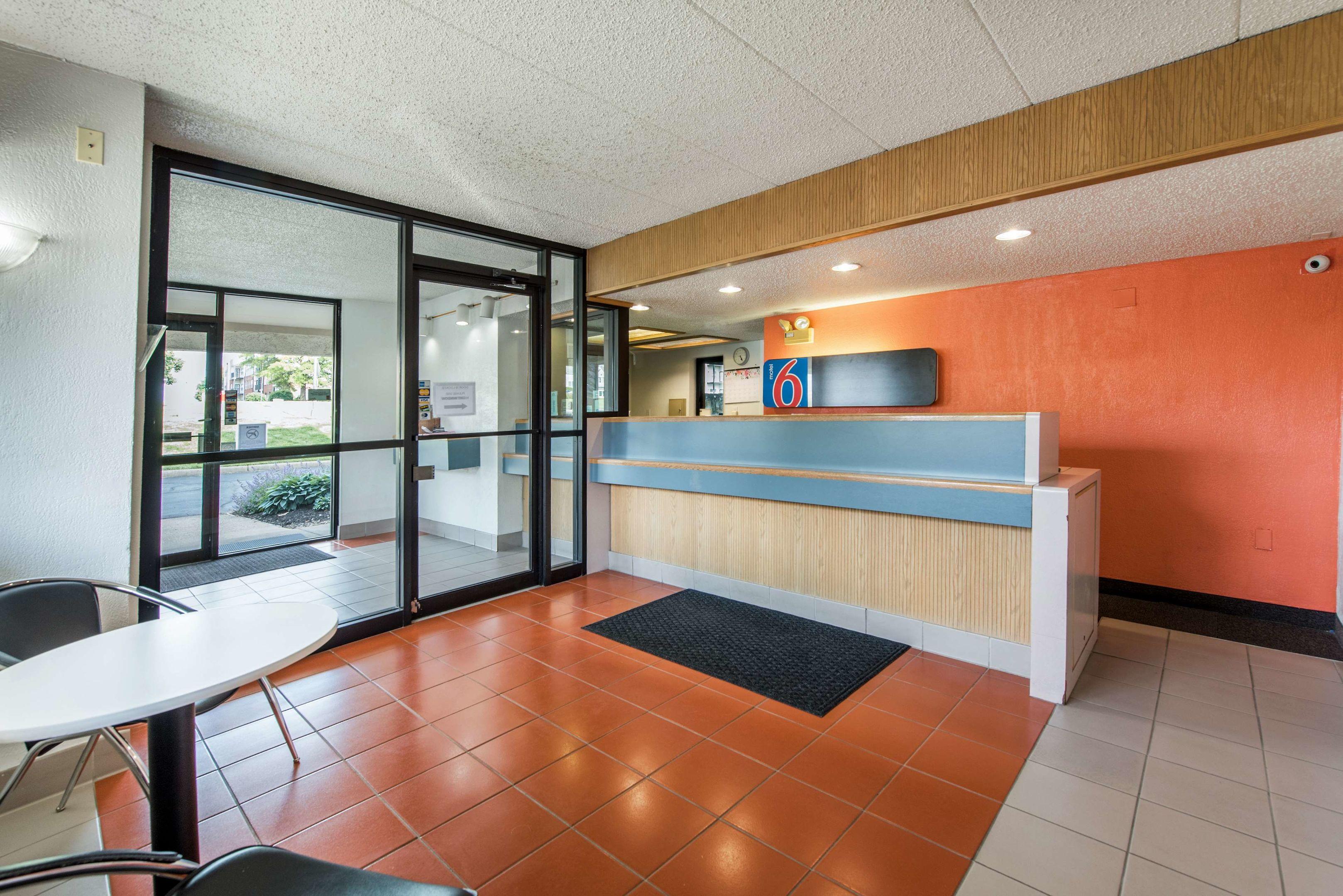 Motel 6 Columbus Worthington — photo 4