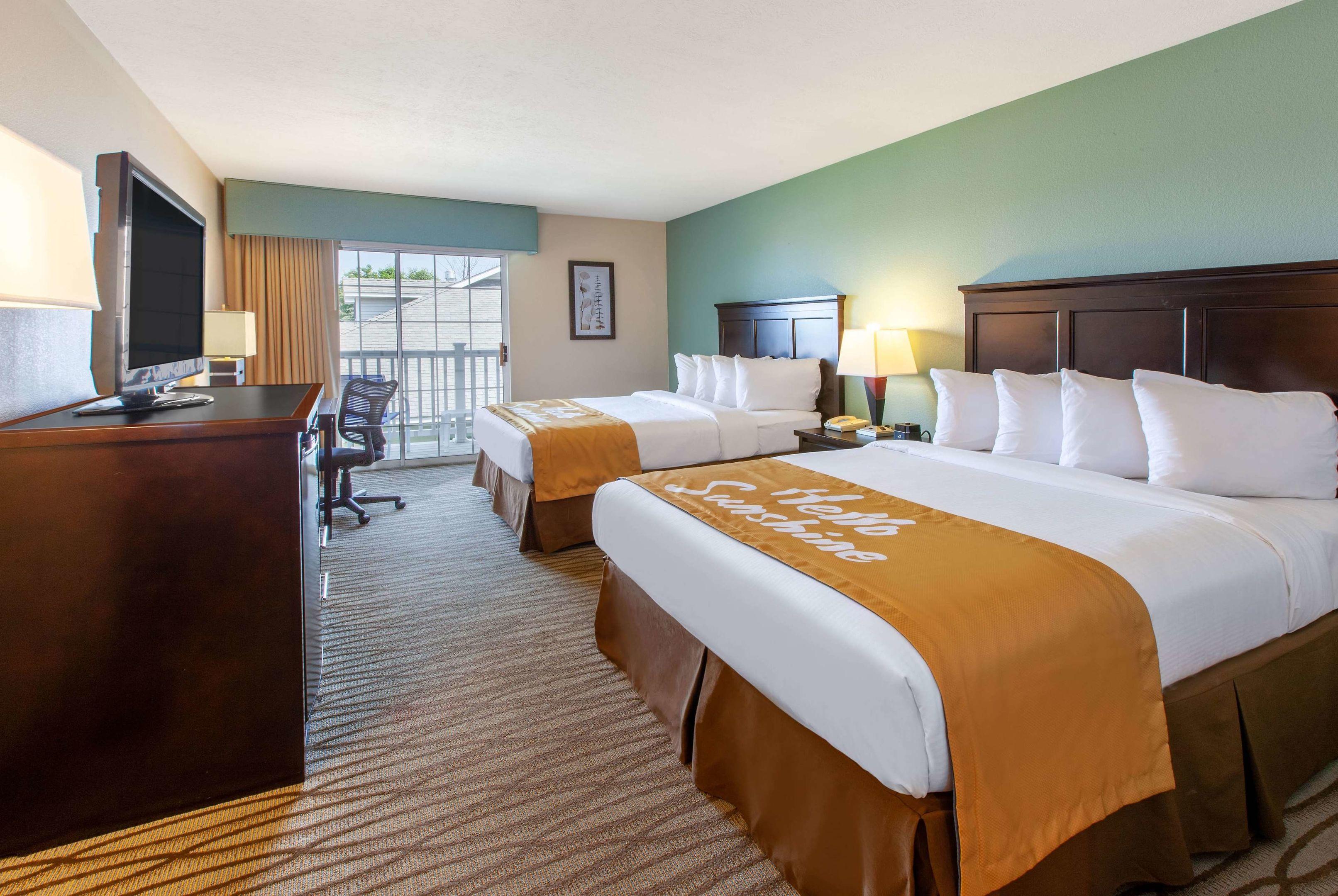 Days Inn Petoskey — photo 5