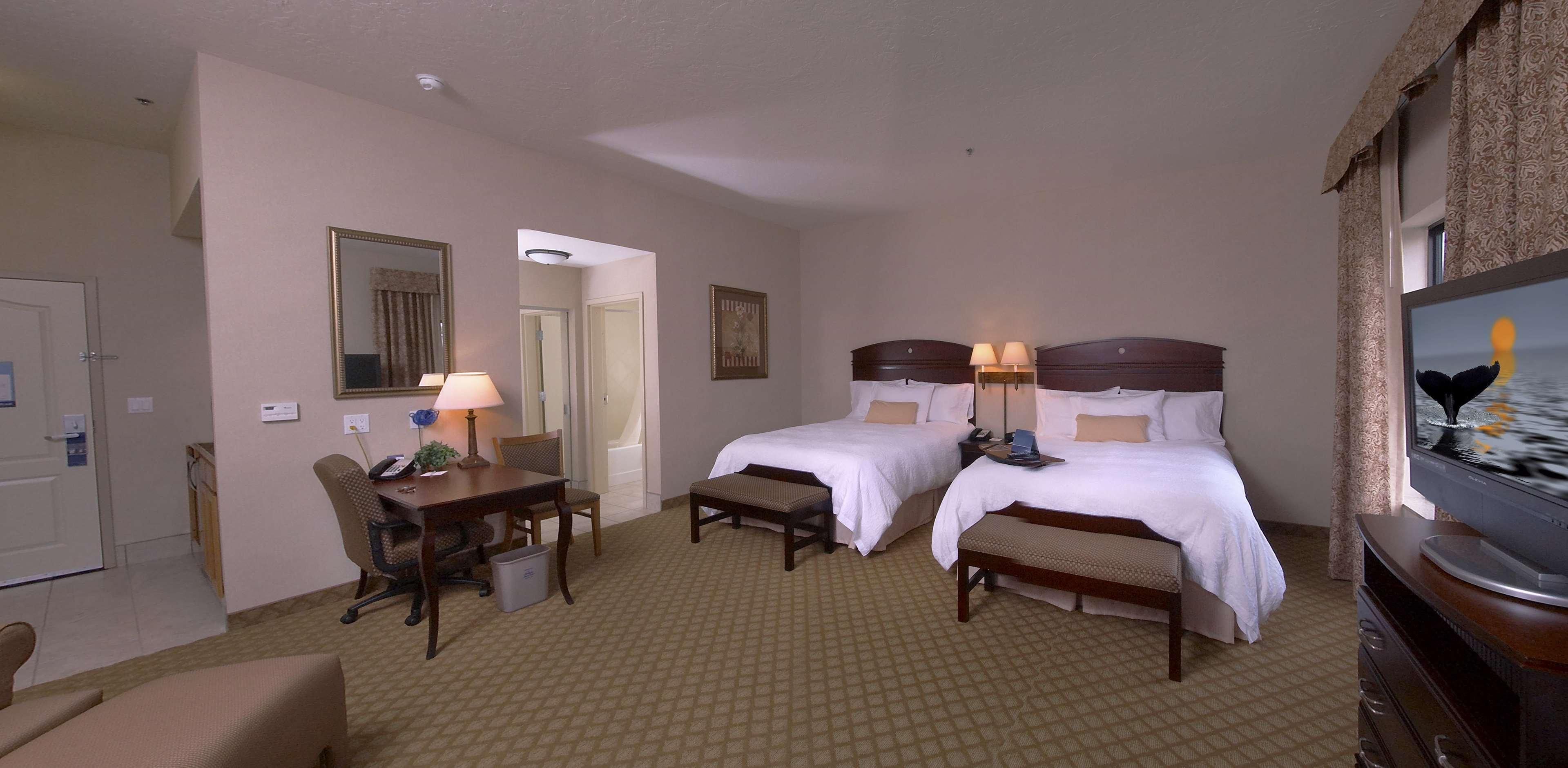 Hampton Inn & Suites Farmington — photo 5