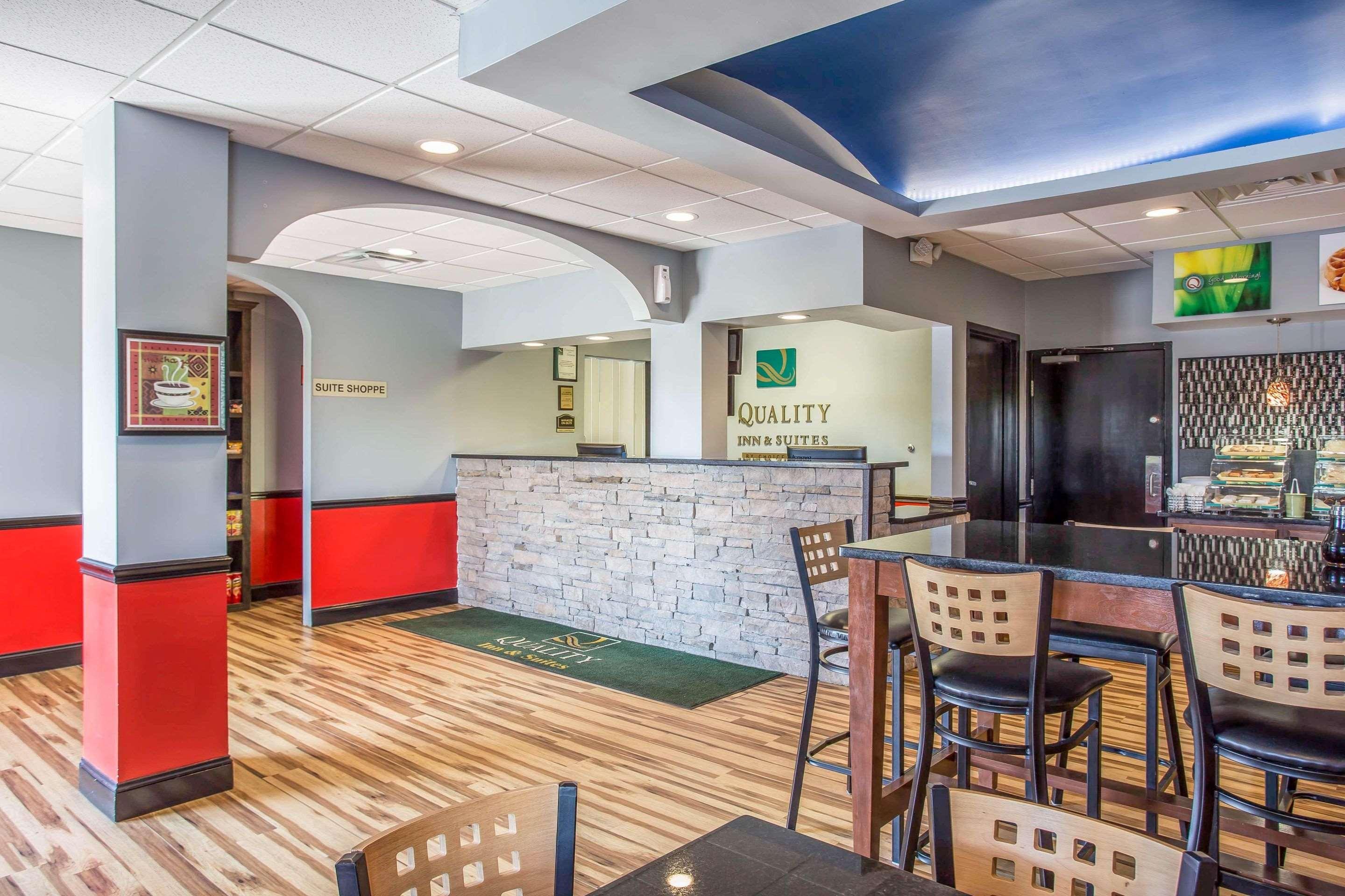 Quality Inn & Suites — photo 4