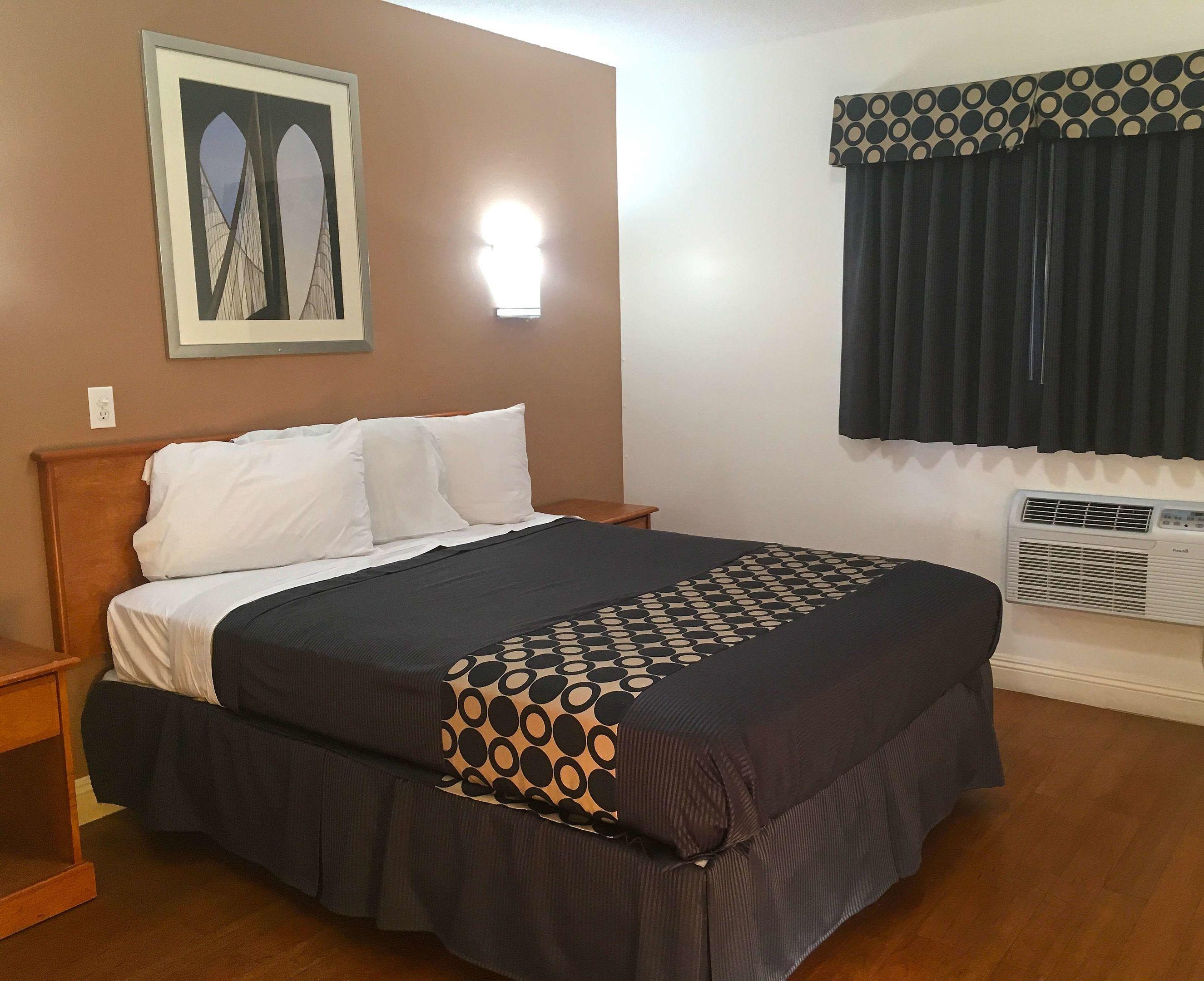 Americas Best Value Inn Beaumont — photo 5