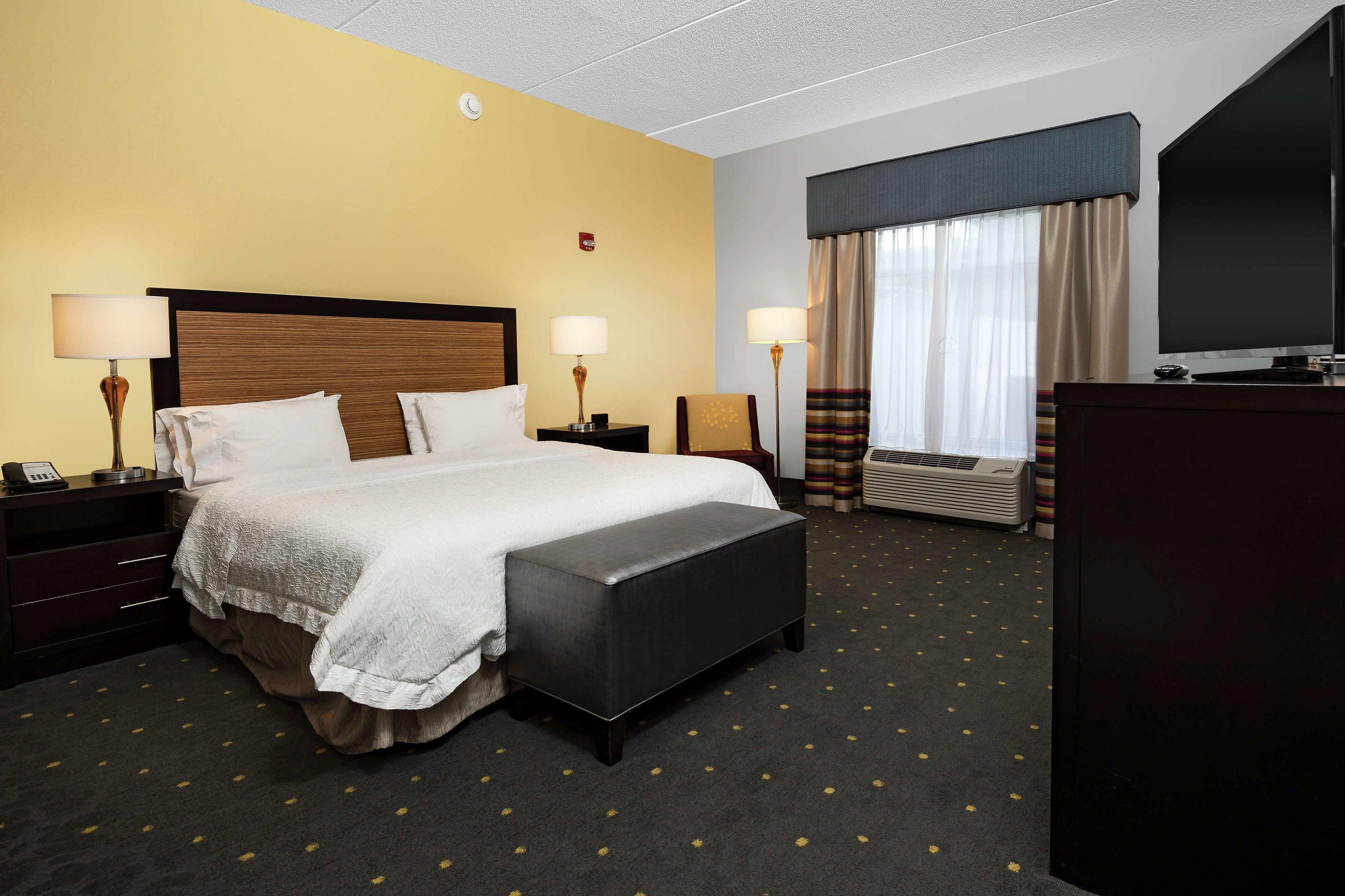 Hampton Inn & Suites Raleigh Downtown — photo 5