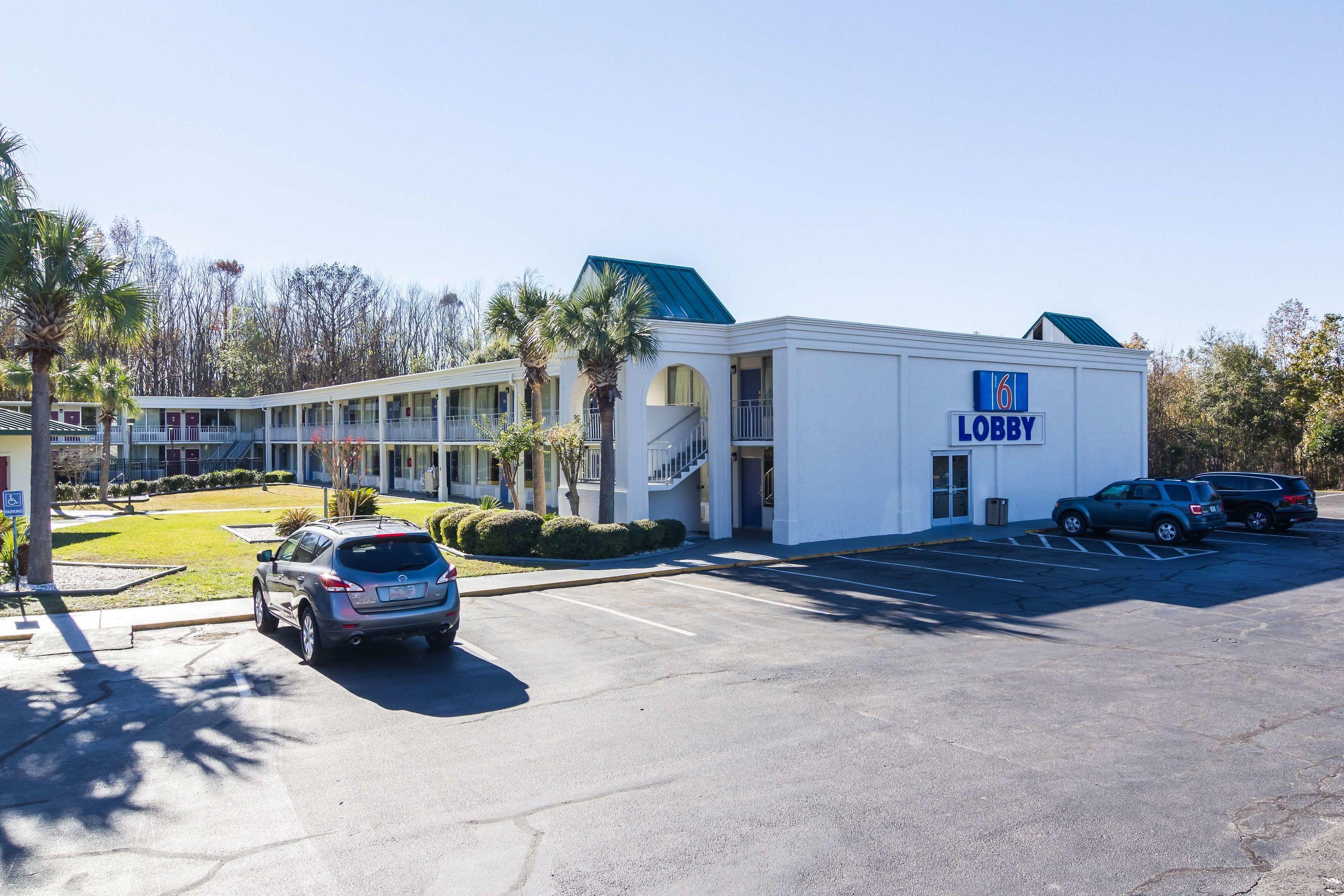 Motel 6 — photo 5