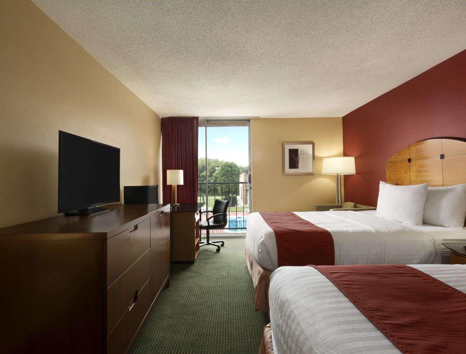 Baymont Inn & Suites Salem Roanoke Area — photo 4